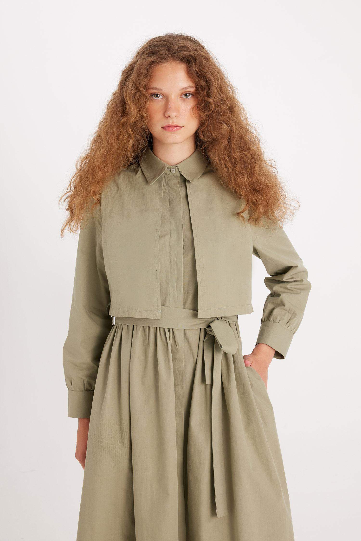 Manuka x DeFacto Hakim Yaka Poplin Uzun Kollu Elbise