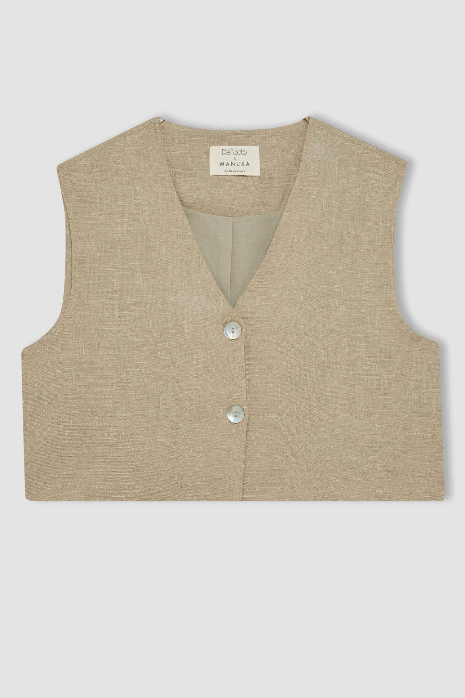 يلك بليزر كتان بياخة V من Manuka x DeFacto