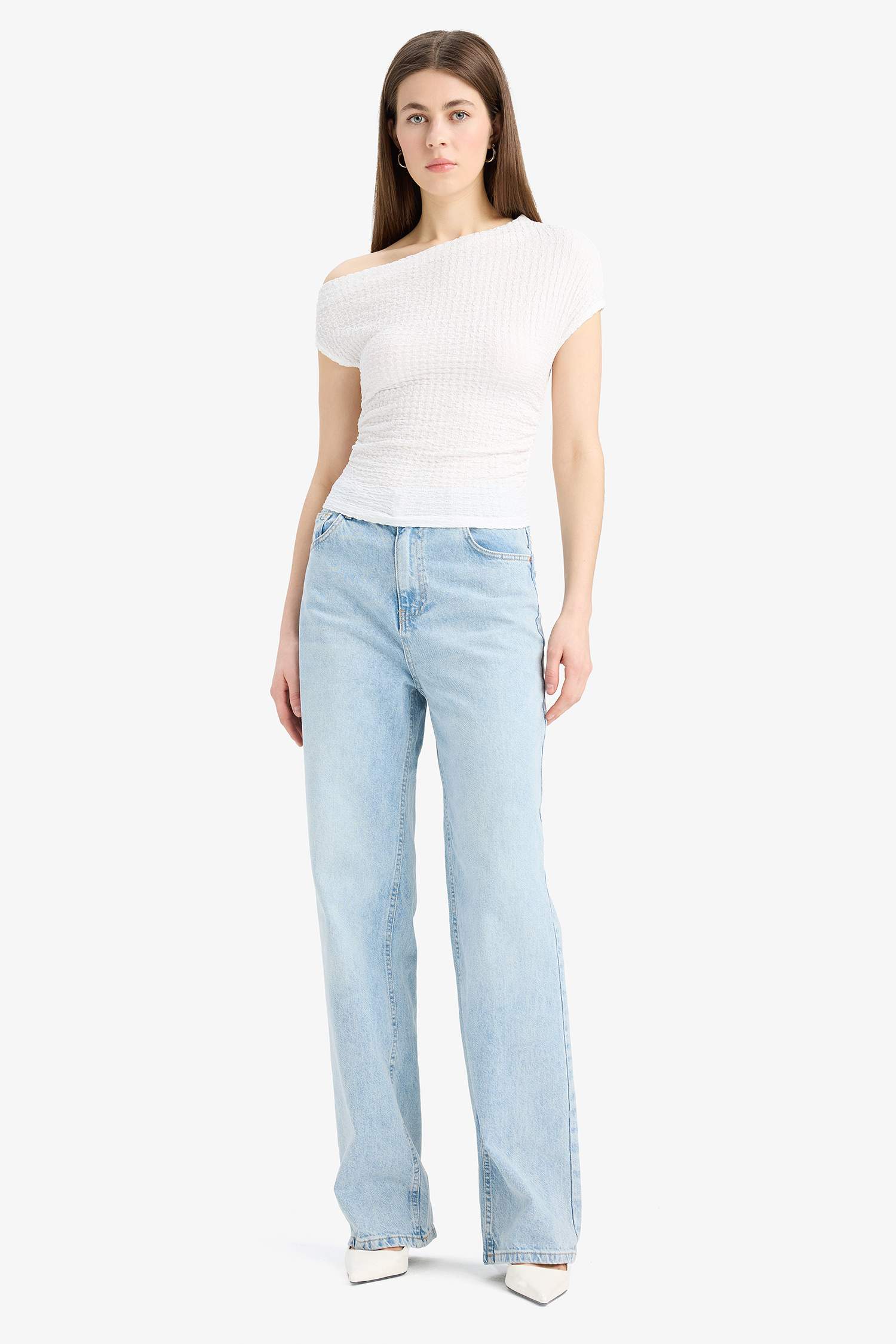 Slim Fit Dar Kesim Tek Omuzlu Bürümcük Kısa Kollu Tişört