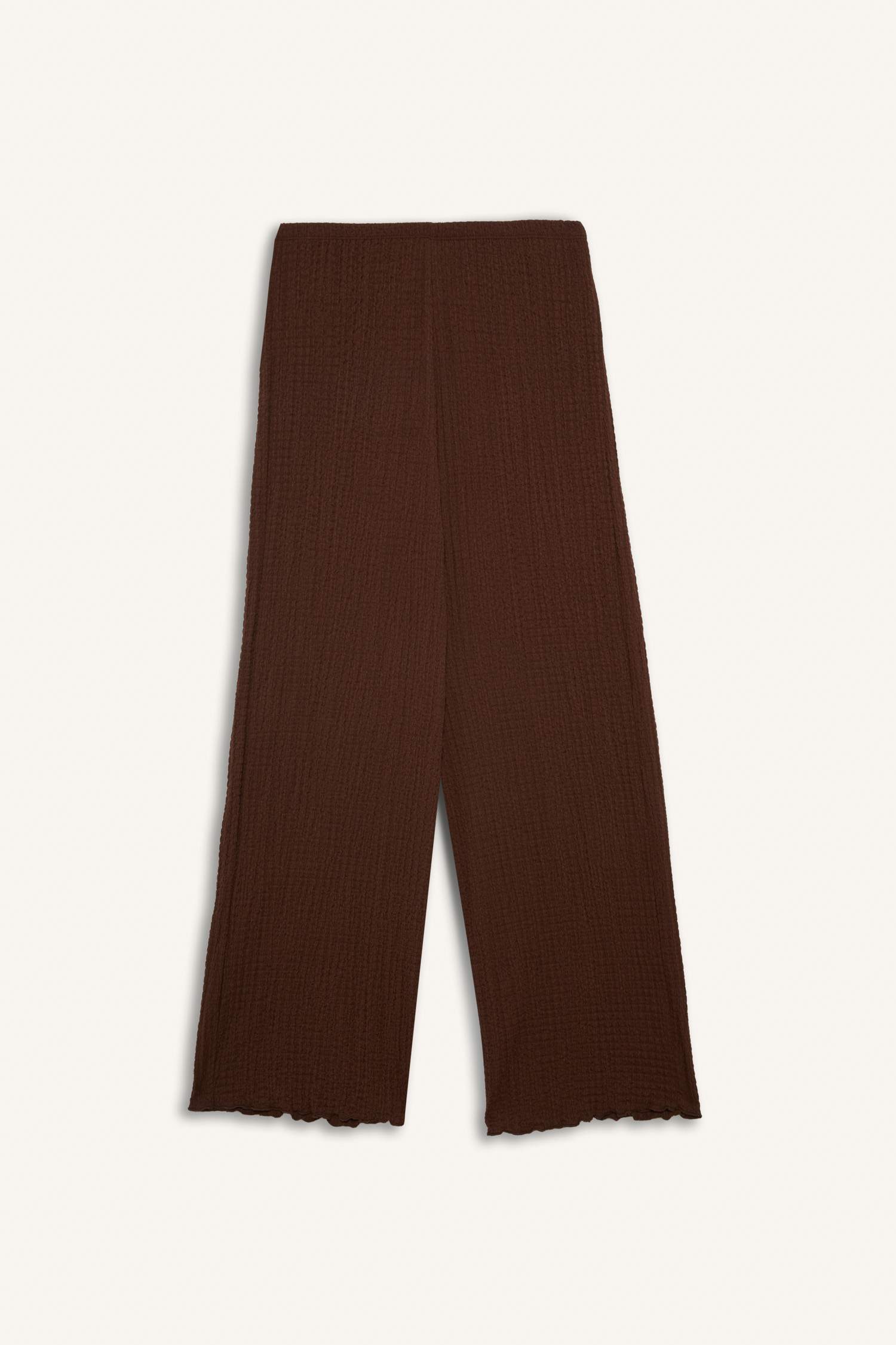 بنطرون منسوج برجل واسع وايد ليج