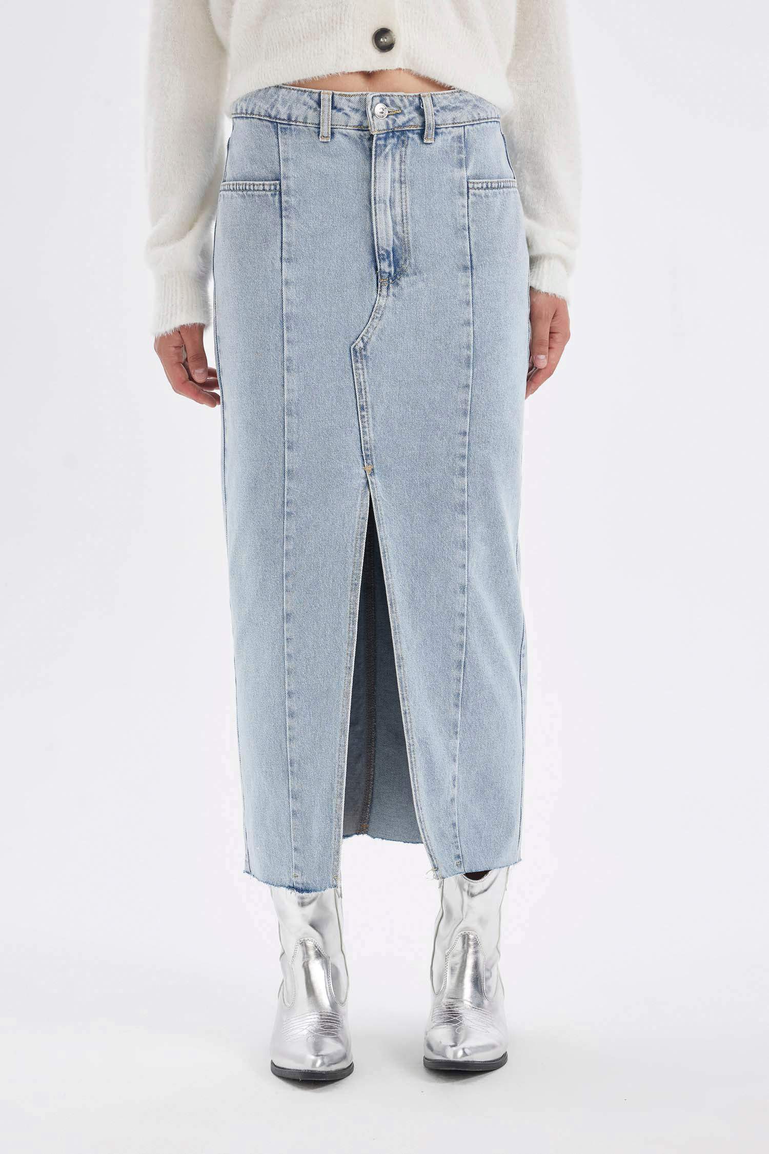 Наташа порно кастингте Мас қыздардың шешініп жатқан порно видеосы