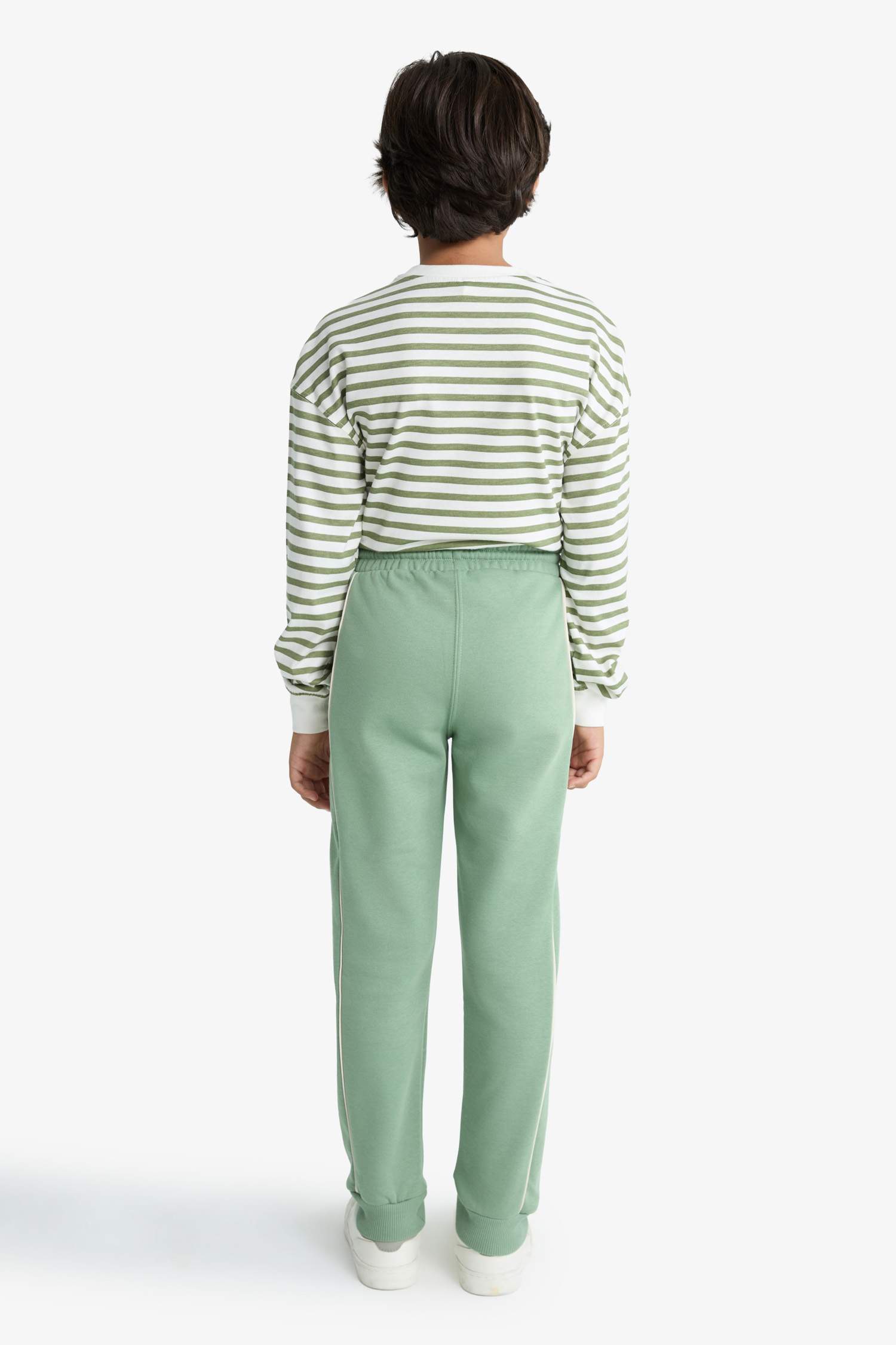 بنطلون سويت بانتس جوجر اولادي قصة عادية وخصر مطاطي