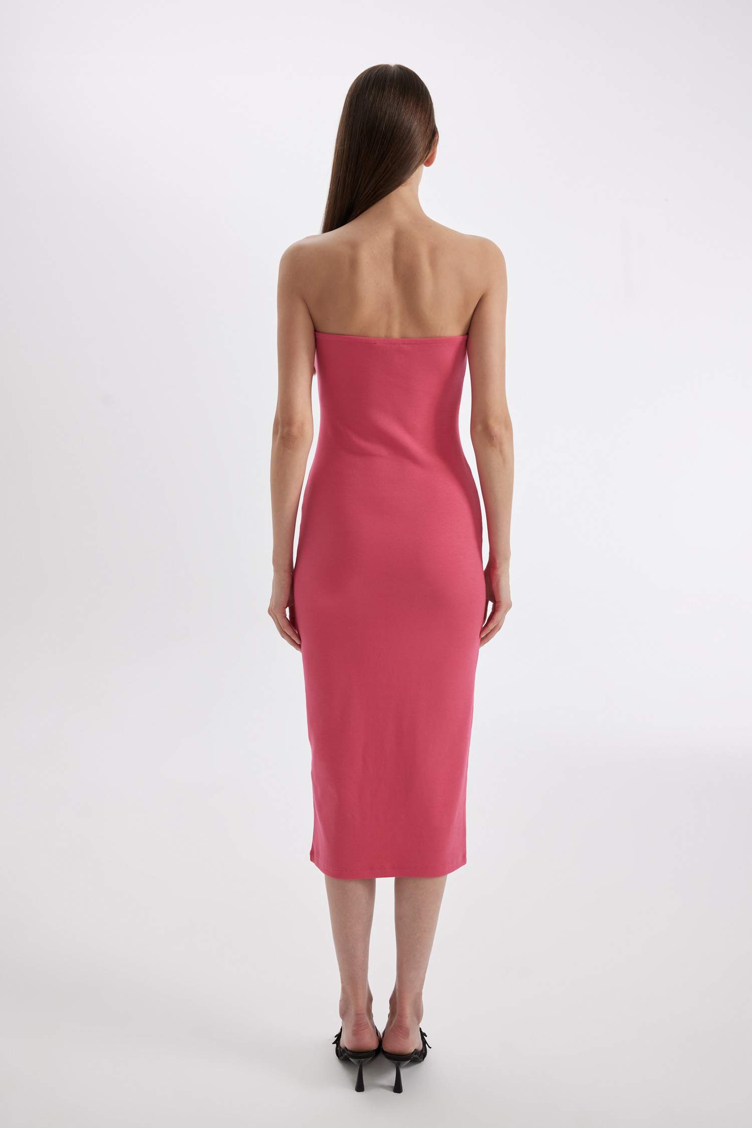 Robe bustier mi-longue moulante en maille côtelée