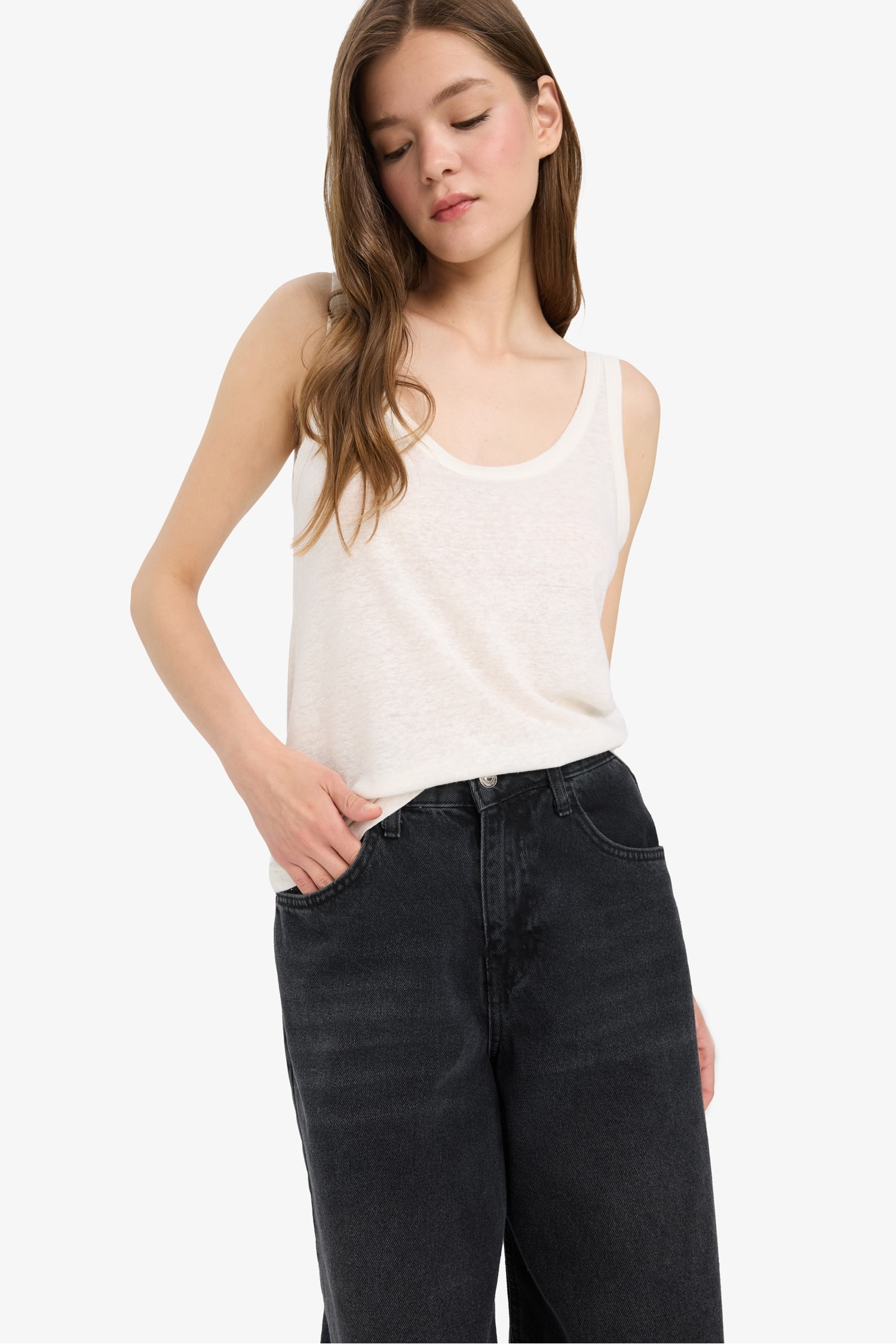 Regular Fit U Yaka Keten Karışımlı Basic Düz Atlet