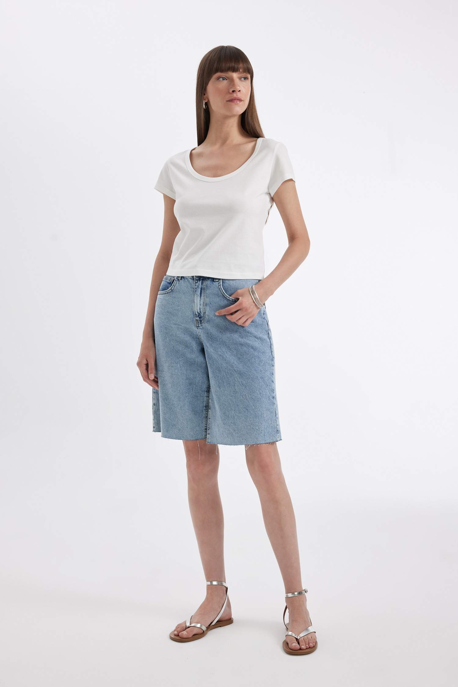 T-Shirt coupe régulière Manches Courtes à Col Rond