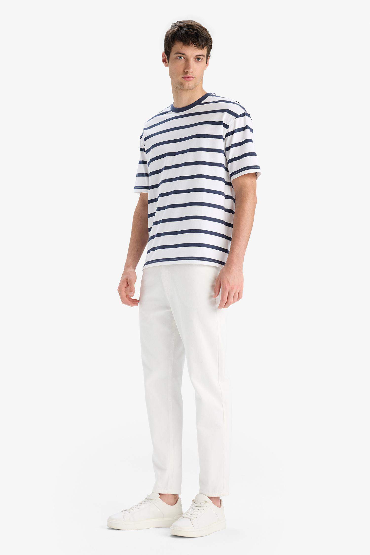 90's Slim Fit High Waist Narrow Leg Jeans