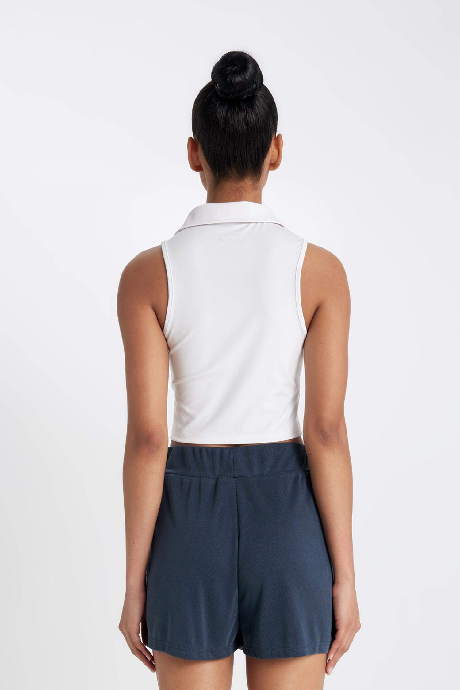 تيشيرت كروب توب رياضي بياقة بولو