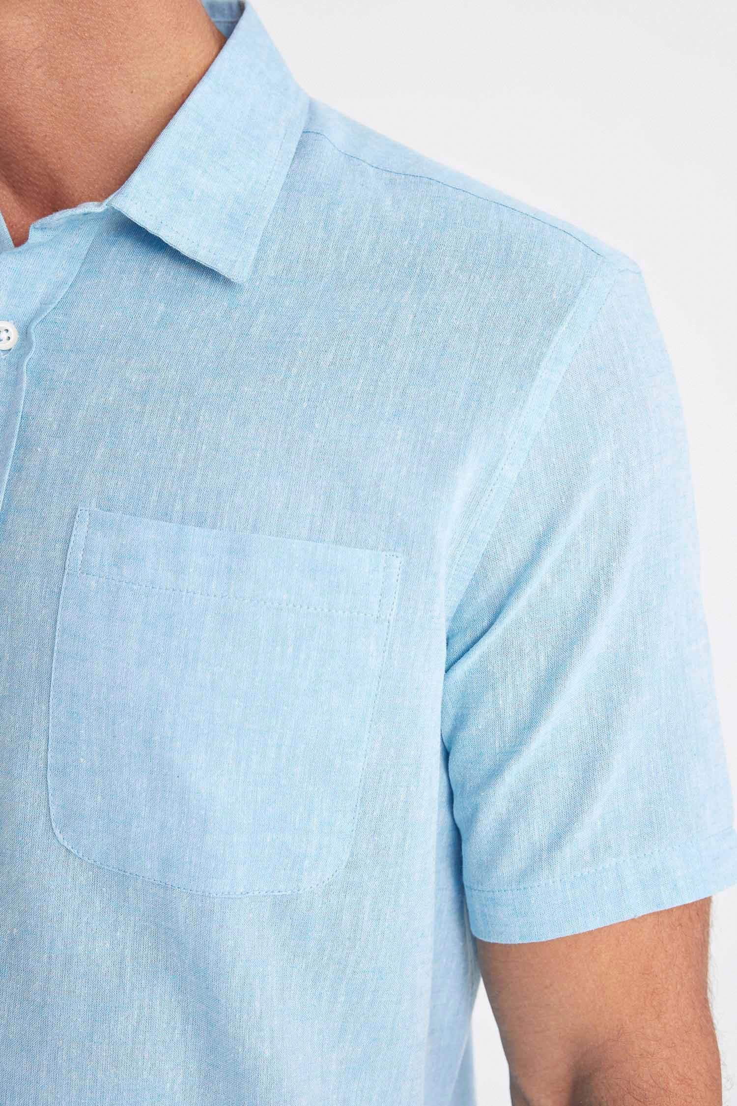 قميص بولو كتان ازرق نص كم قصة عادية