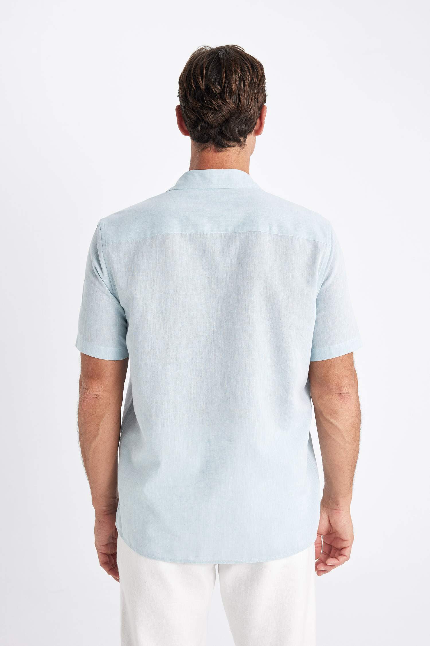 قميص بولو كتان نص كم قصة عادية