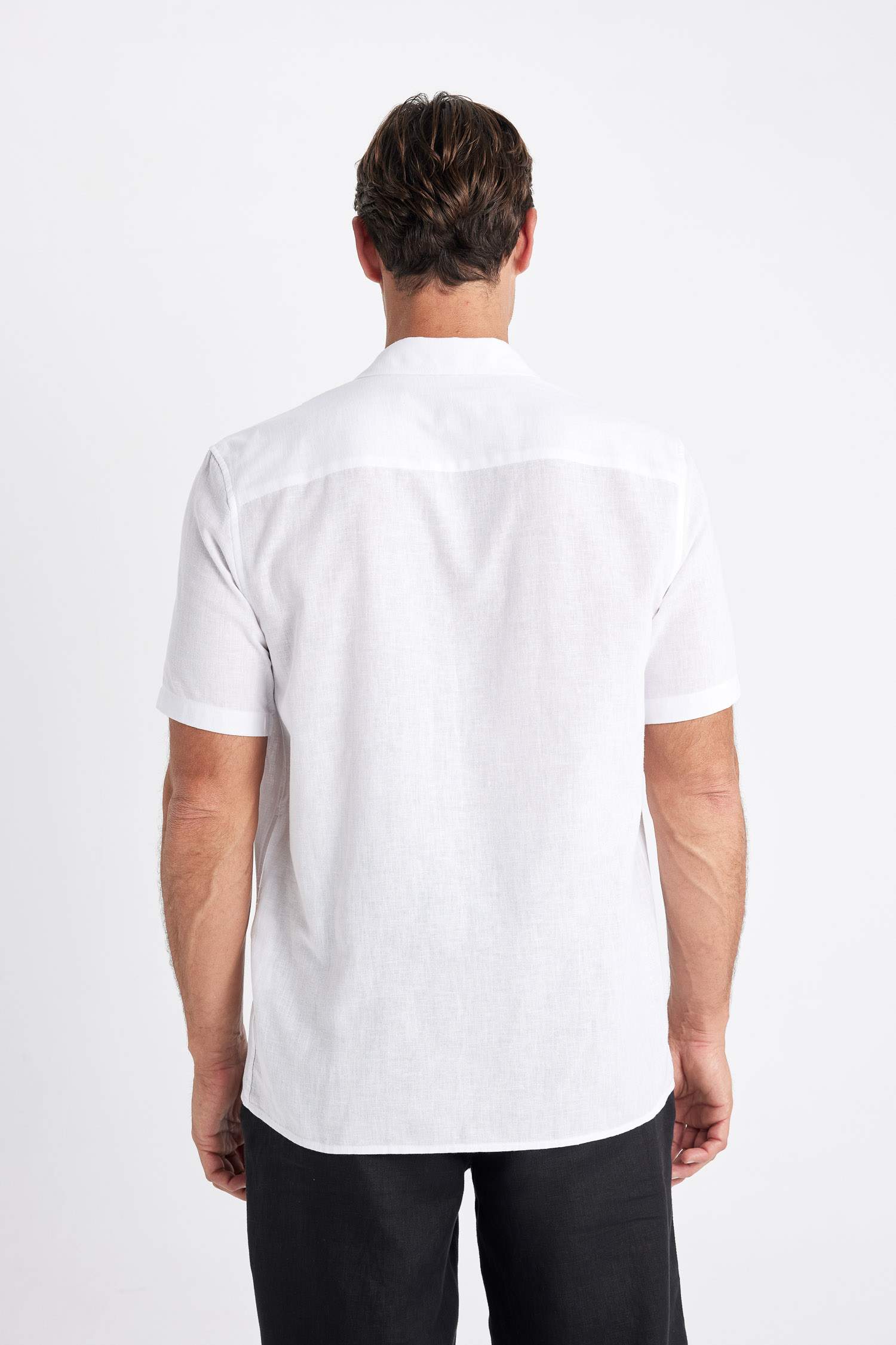 قميص بولو نص ردن قصة عادية