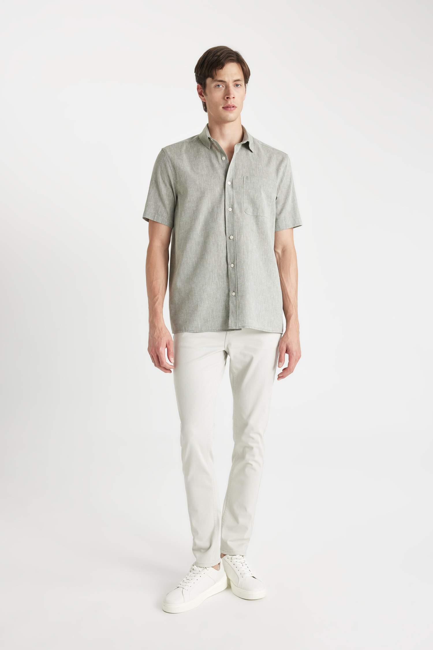 قميص بولو كتان نص كم قصة عادية