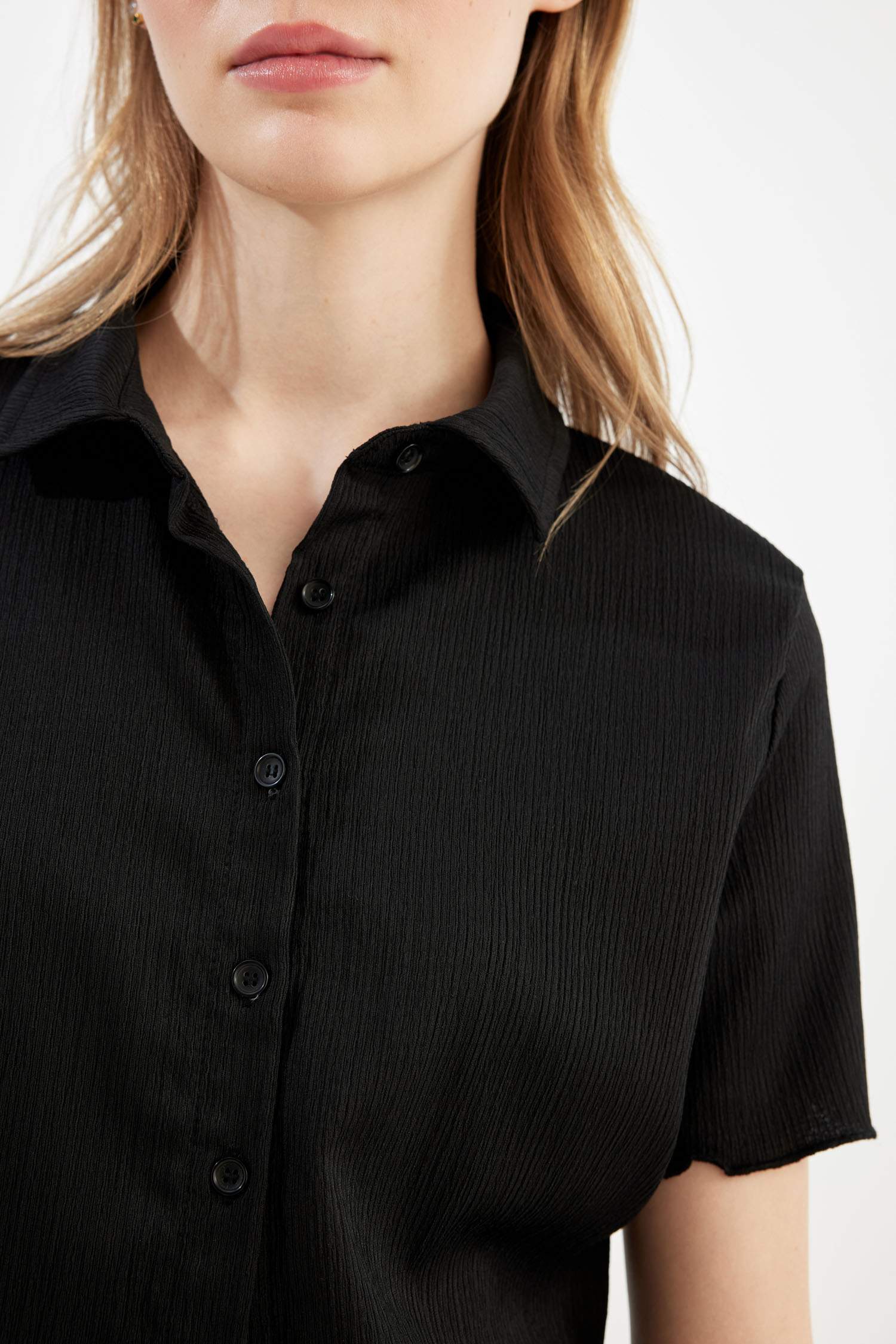 قميص مضلع نص كم سليم فيت