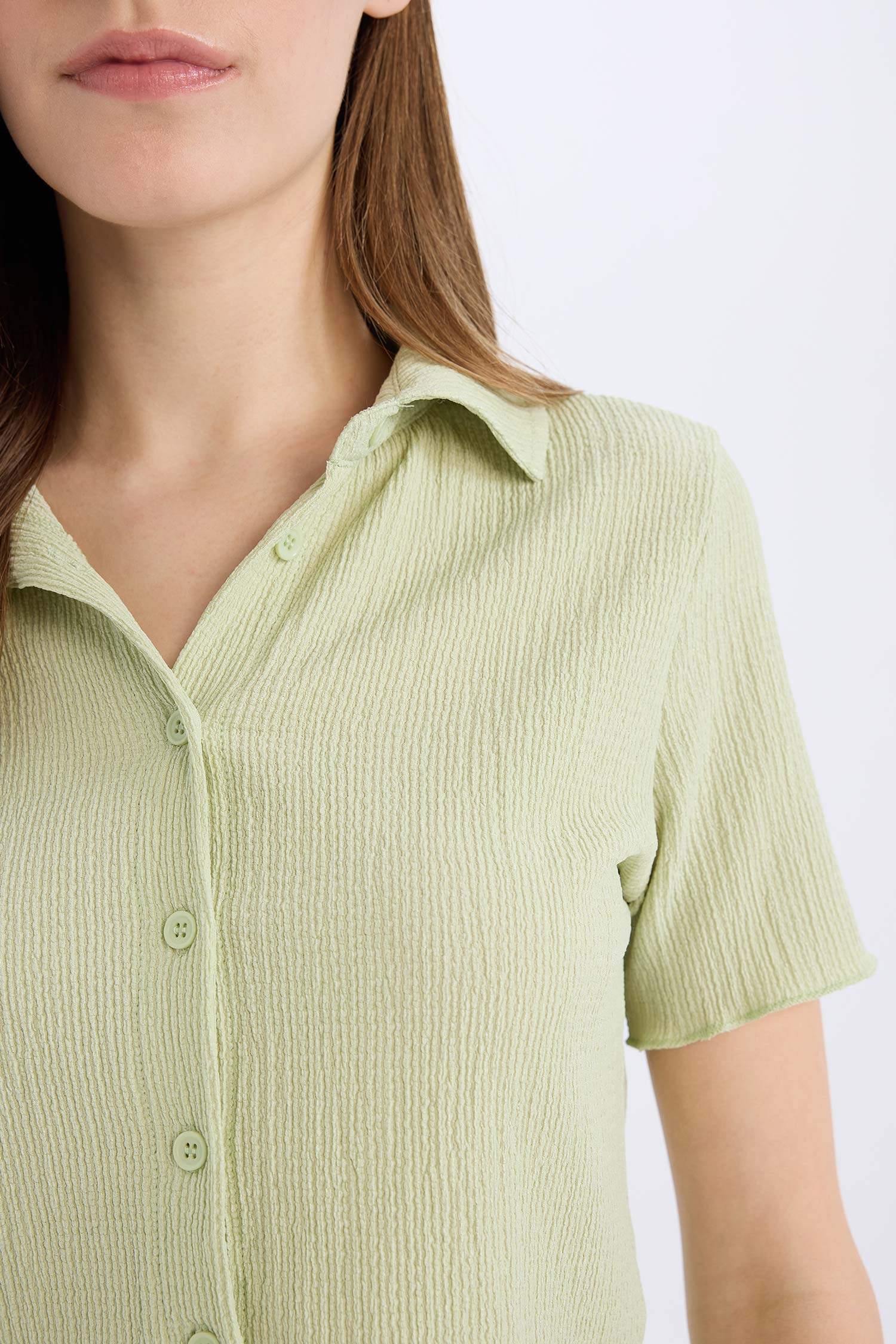 Slim Fit Short Sleeve Shirt