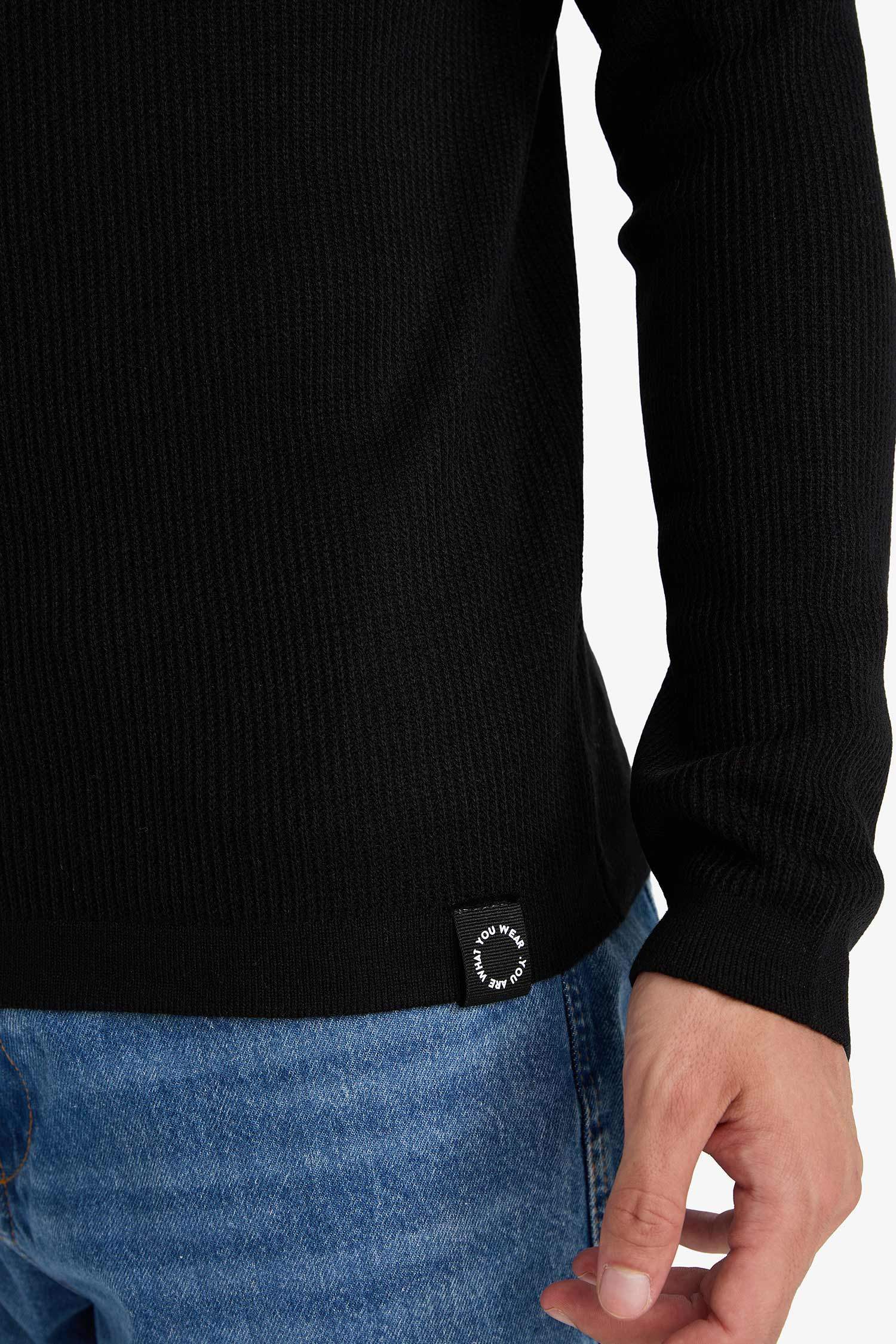 Pull en maille à col rond Coupe décontractée