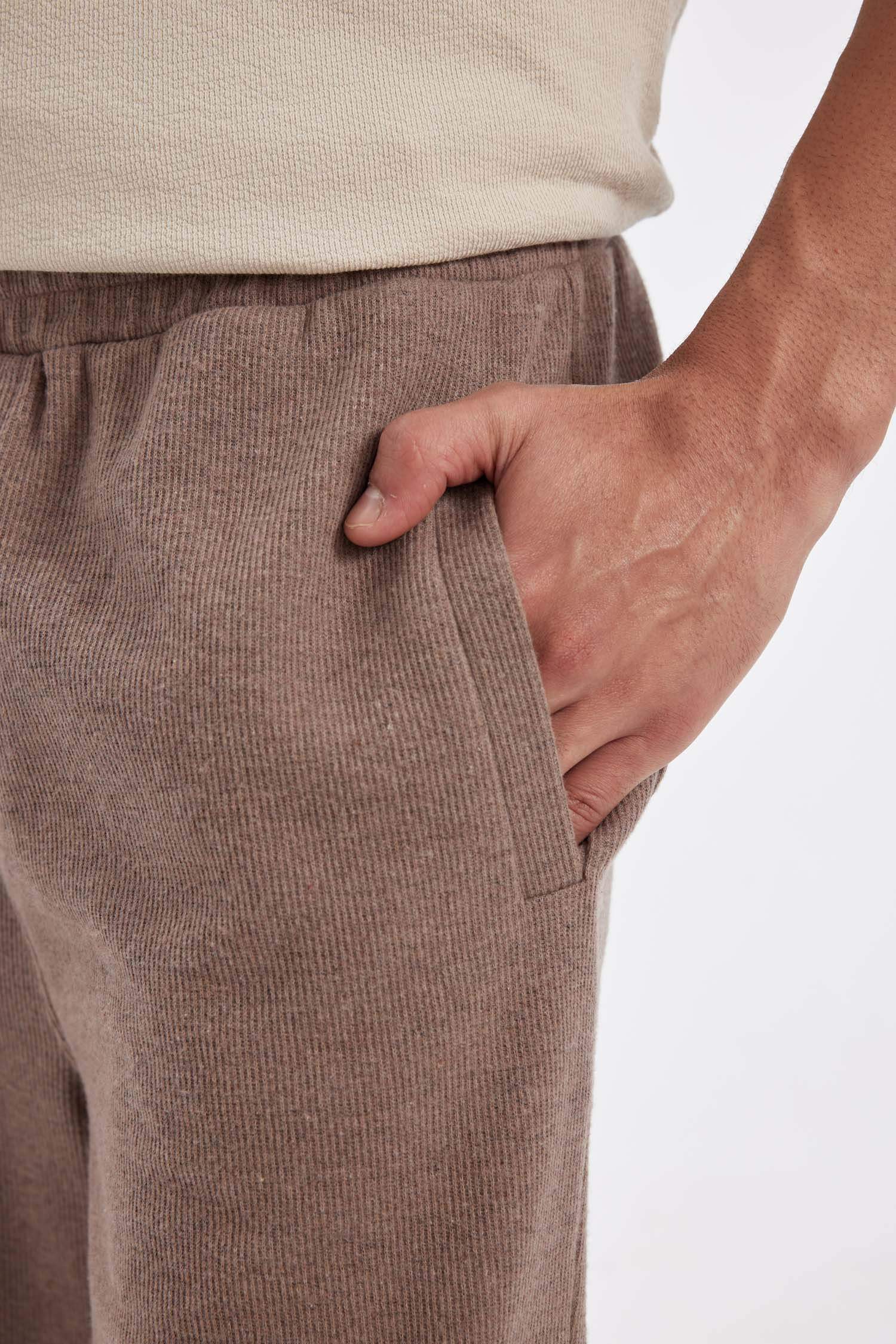 شورت قصة عادية