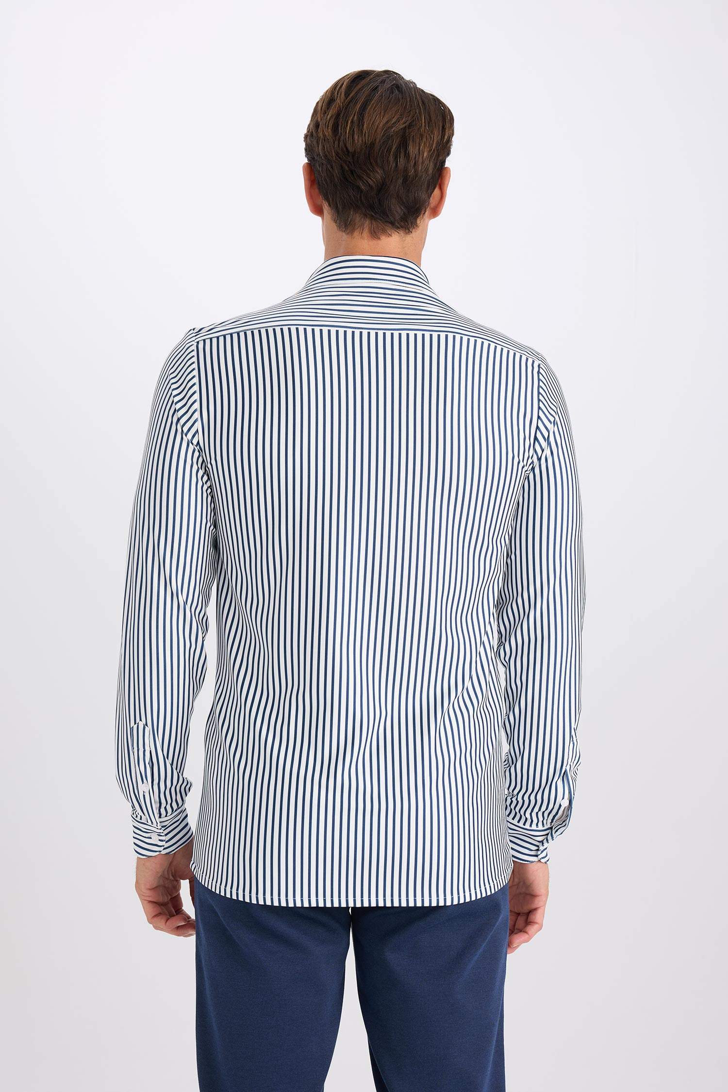 Slim Fit Dar Kesim Polo Yaka Çizgili Uzun Kollu Gömlek