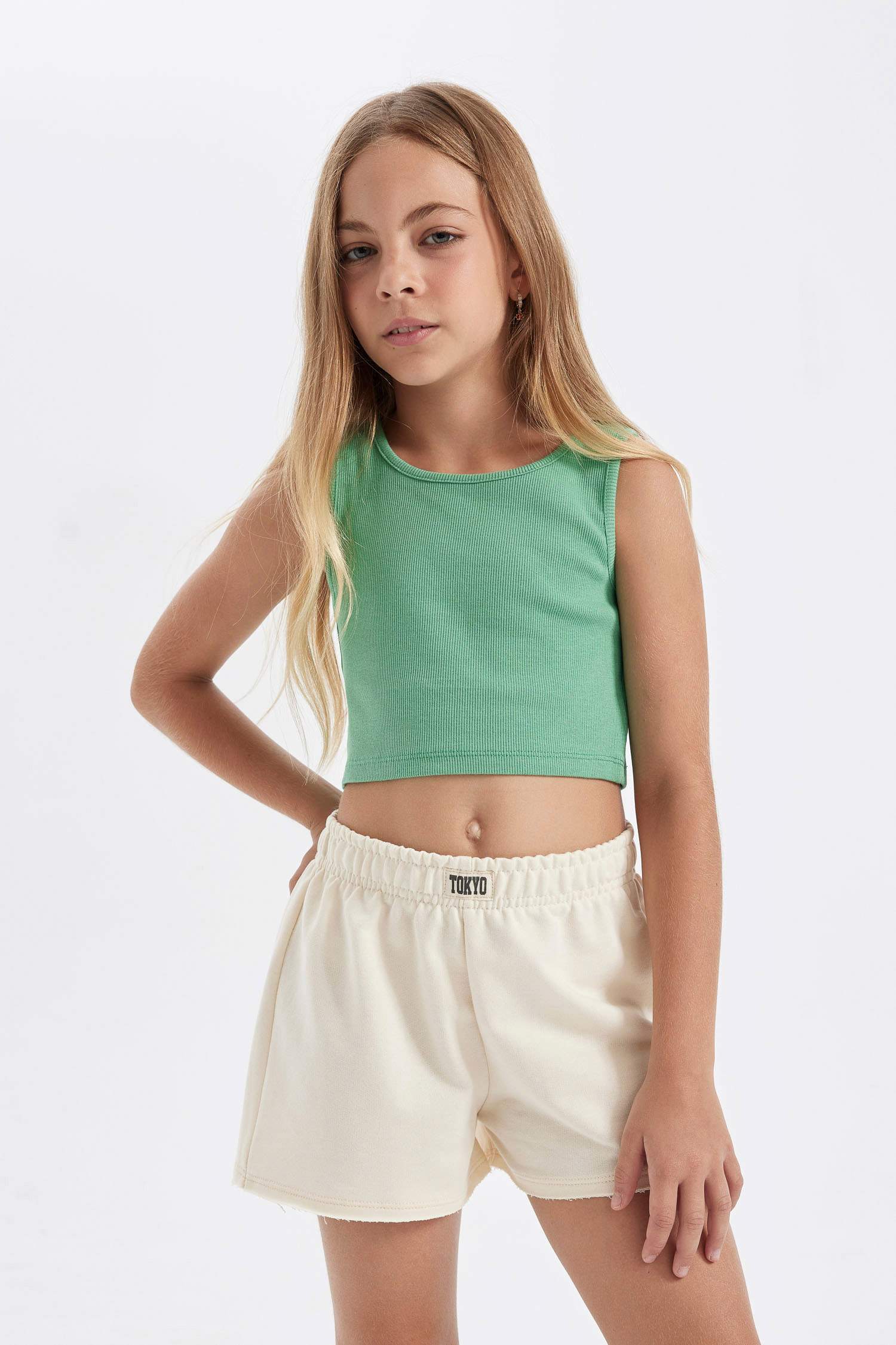 Girl Crew Neck Basic Crop Top