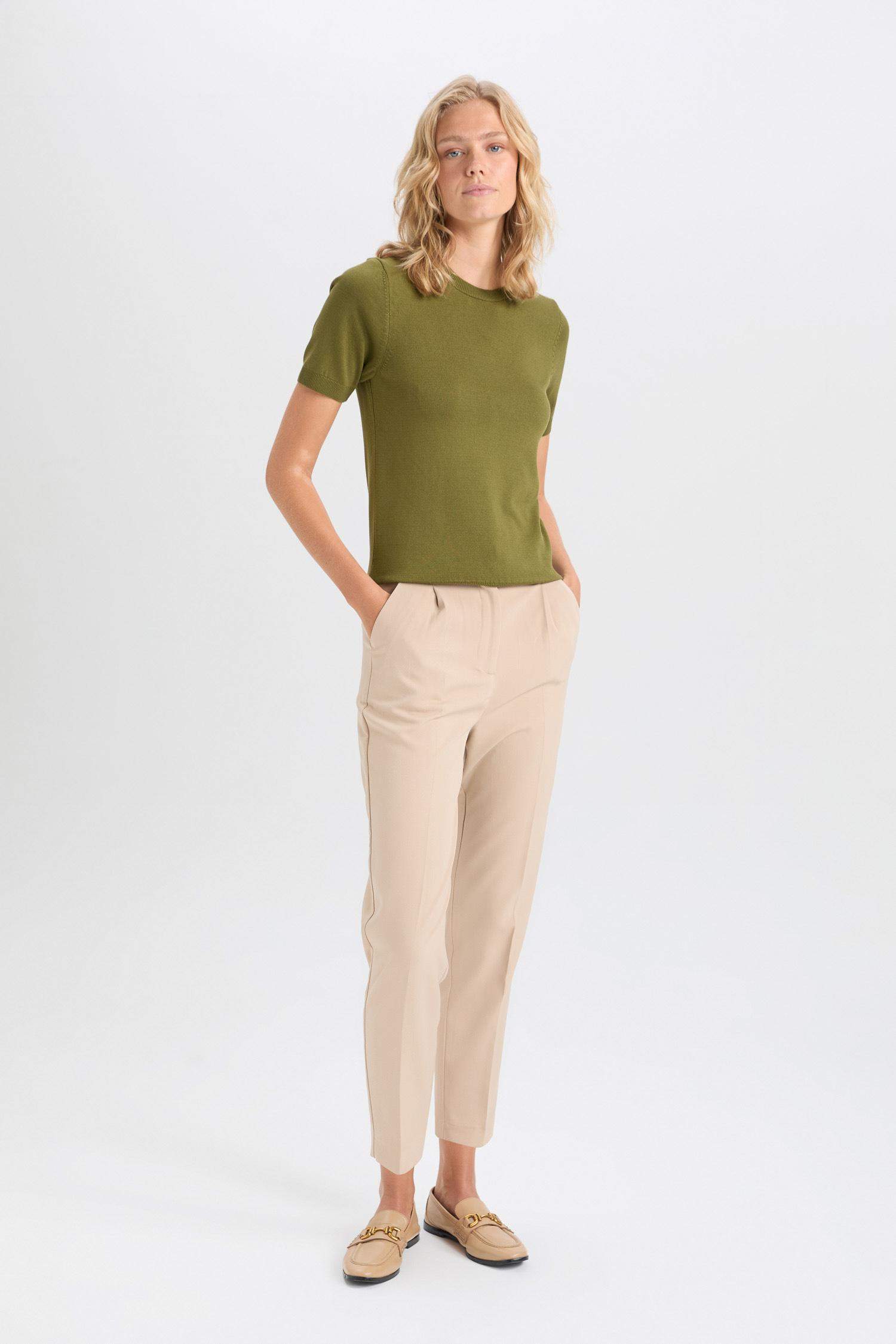 Carrot Fit Kumaş Pantolon Çift Cepli Yüksek Bel Basic Düz Dar Paça