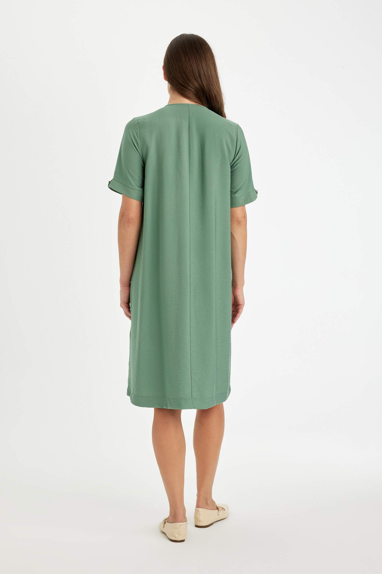 فستان ميدي نص ردن قصة عادية بياخة V