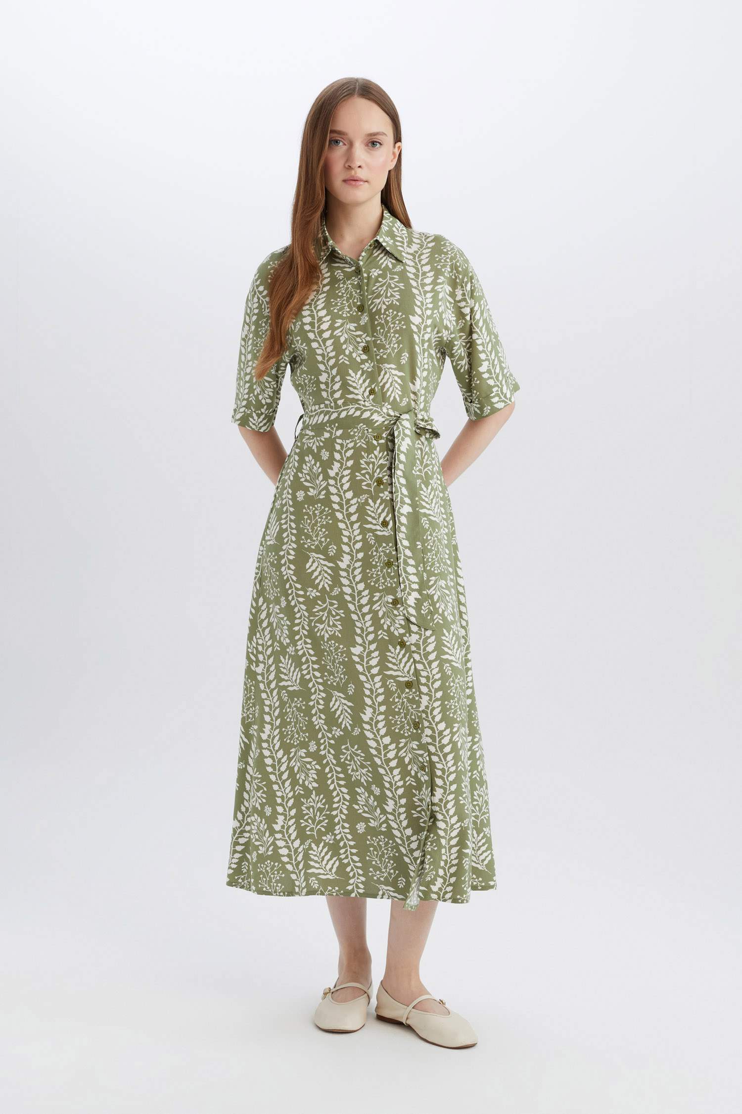 A Cut Shirt Collar Printed Double Sleeves Dress