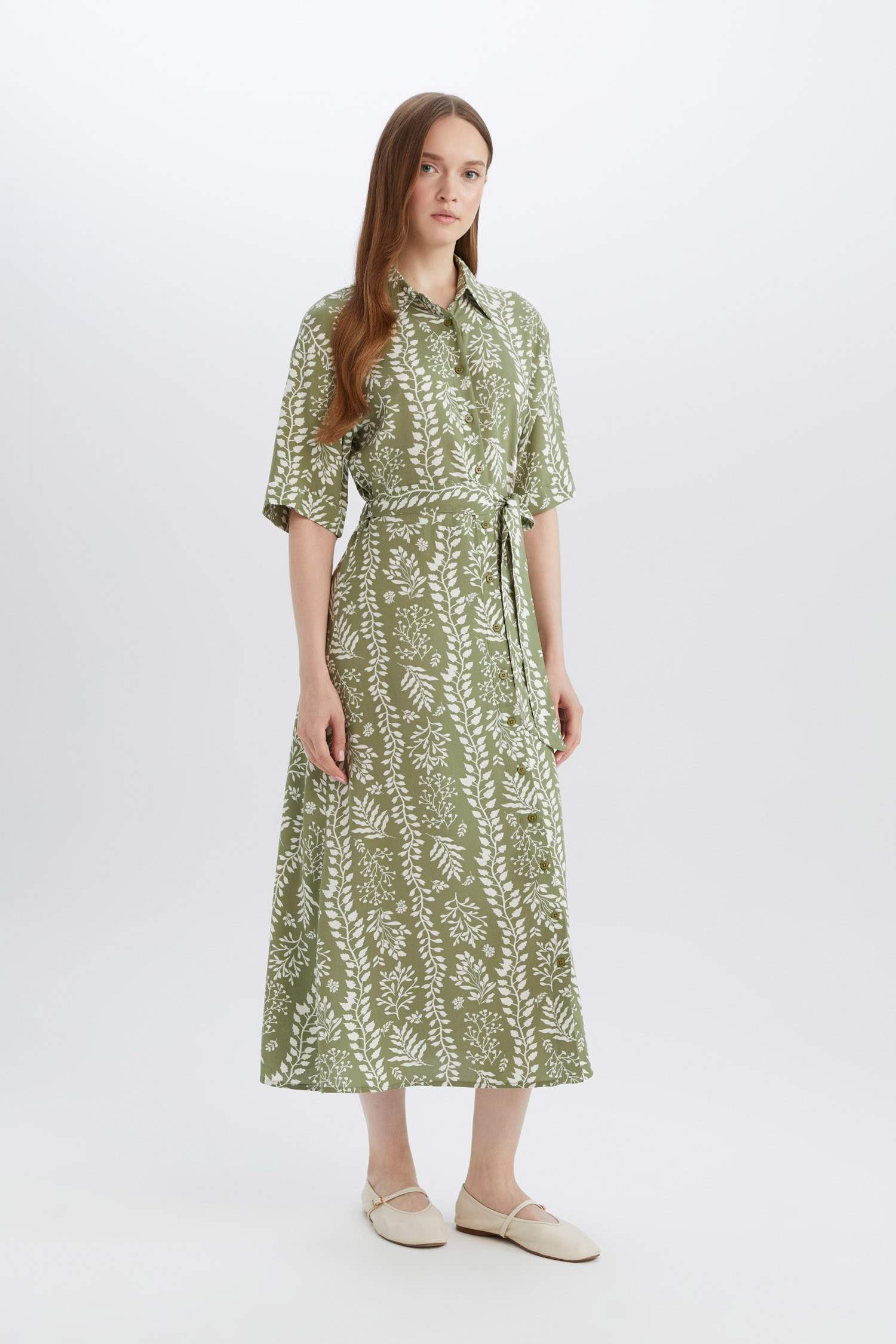 A Cut Shirt Collar Printed Double Sleeves Dress