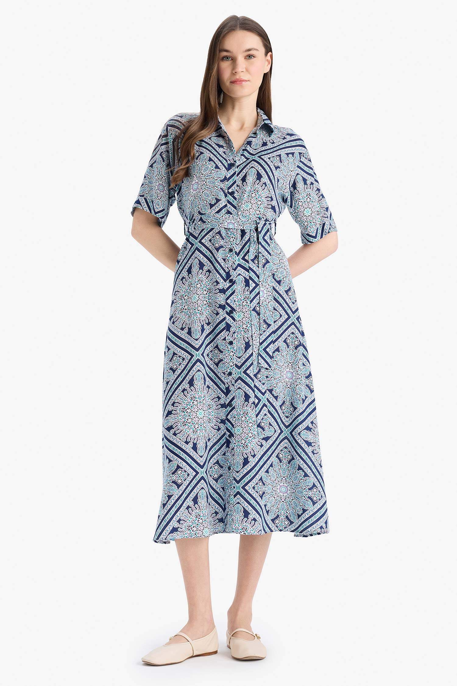 فستان مطبوع بقصة A بياخة قميص كم مزدوج