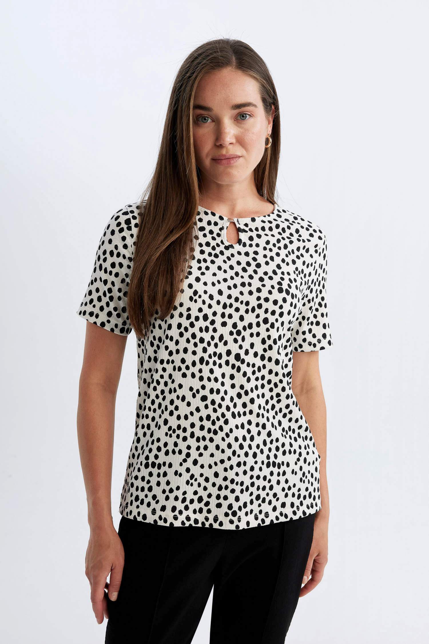 T-Shirt coupe régulière imprimé à Manches Courtes et Col rond