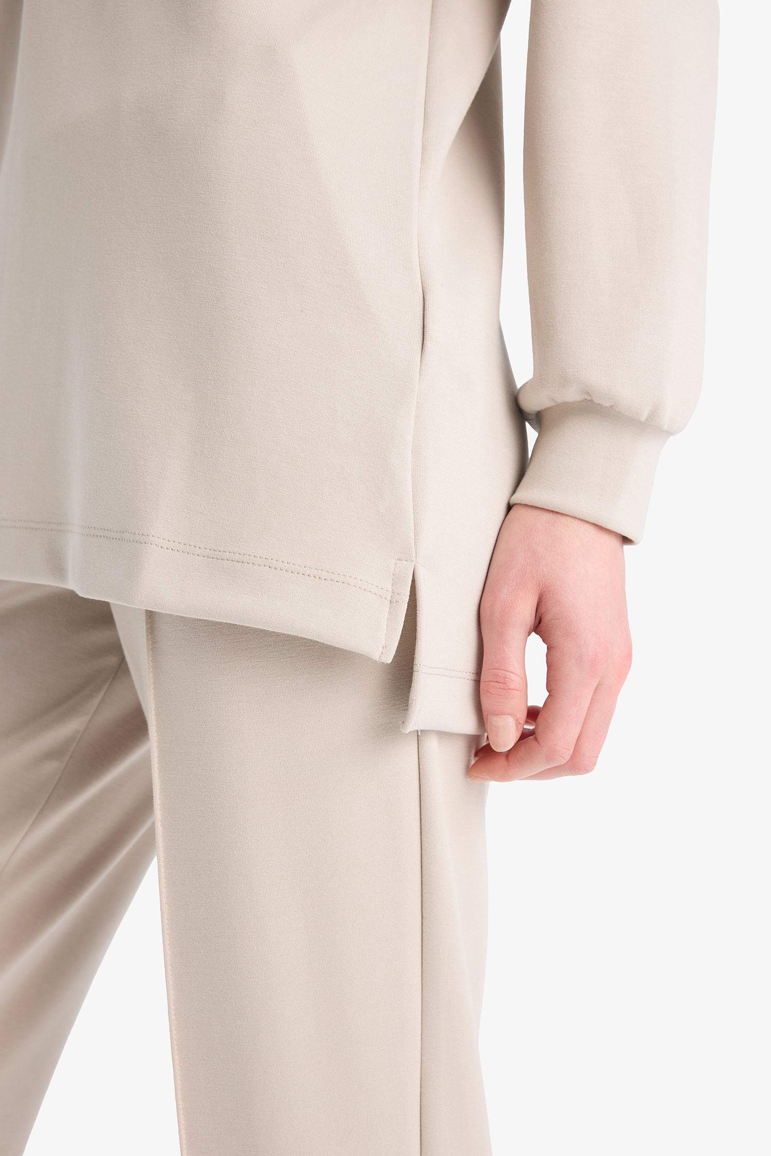 Regular Fit Bisiklet Yaka Basic Düz Siyah Sweatshirt Tunik