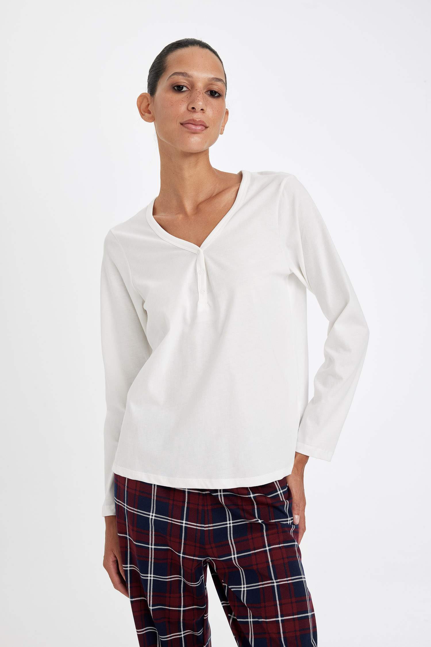 Pijama Takımı V Yaka Uzun Kollu Basic Düz Üst Kareli Beli Lastikli Alt-Fall in Love 