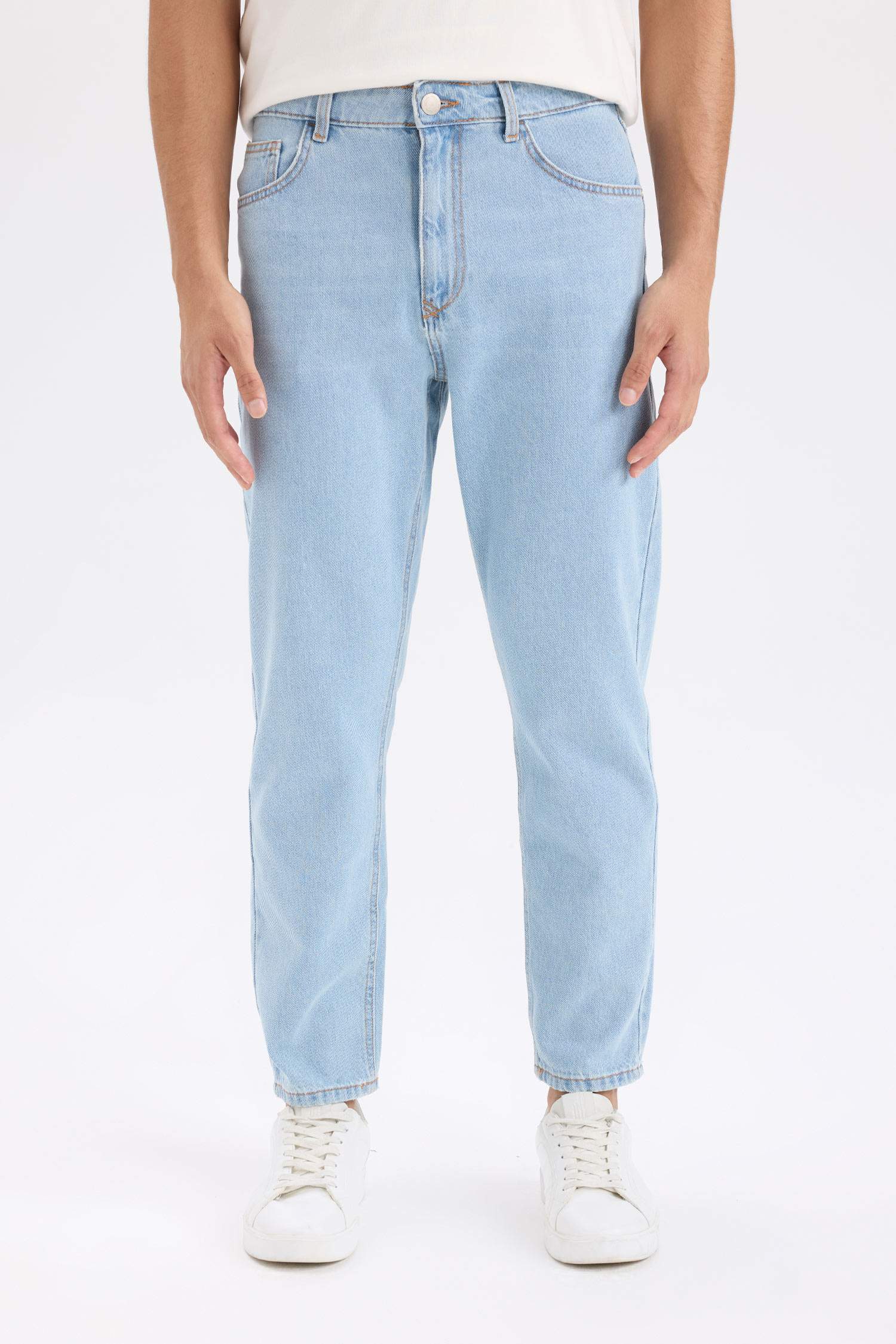 90's Slim Fit Skinny Leg Washed Jeans