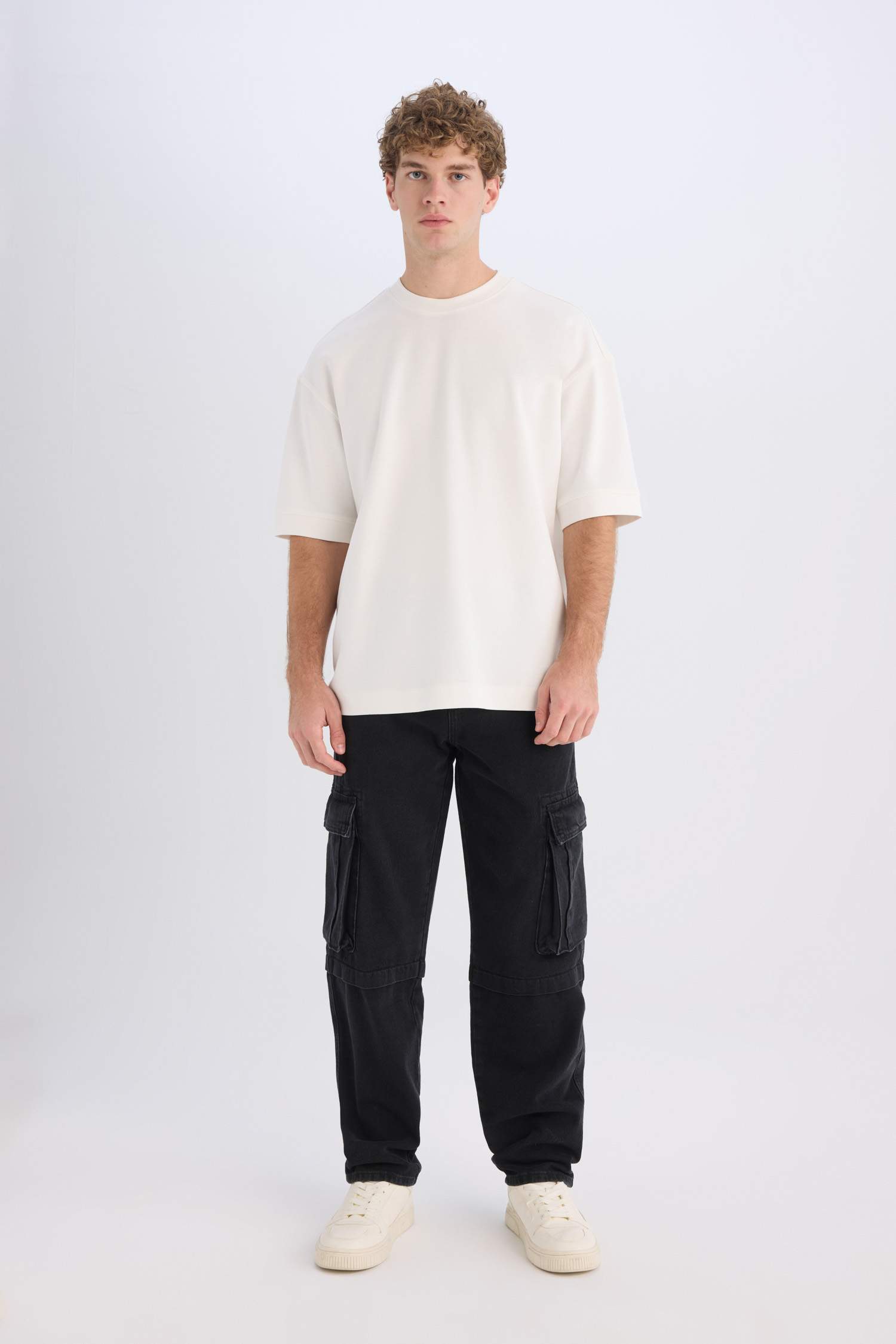 Relax Fit Straight Leg Jeans