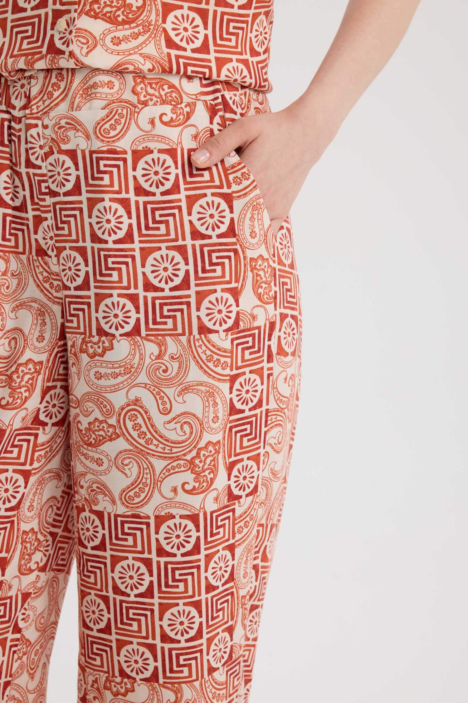 Regular Fit Geniş Bol Paça Desenli Pantolon