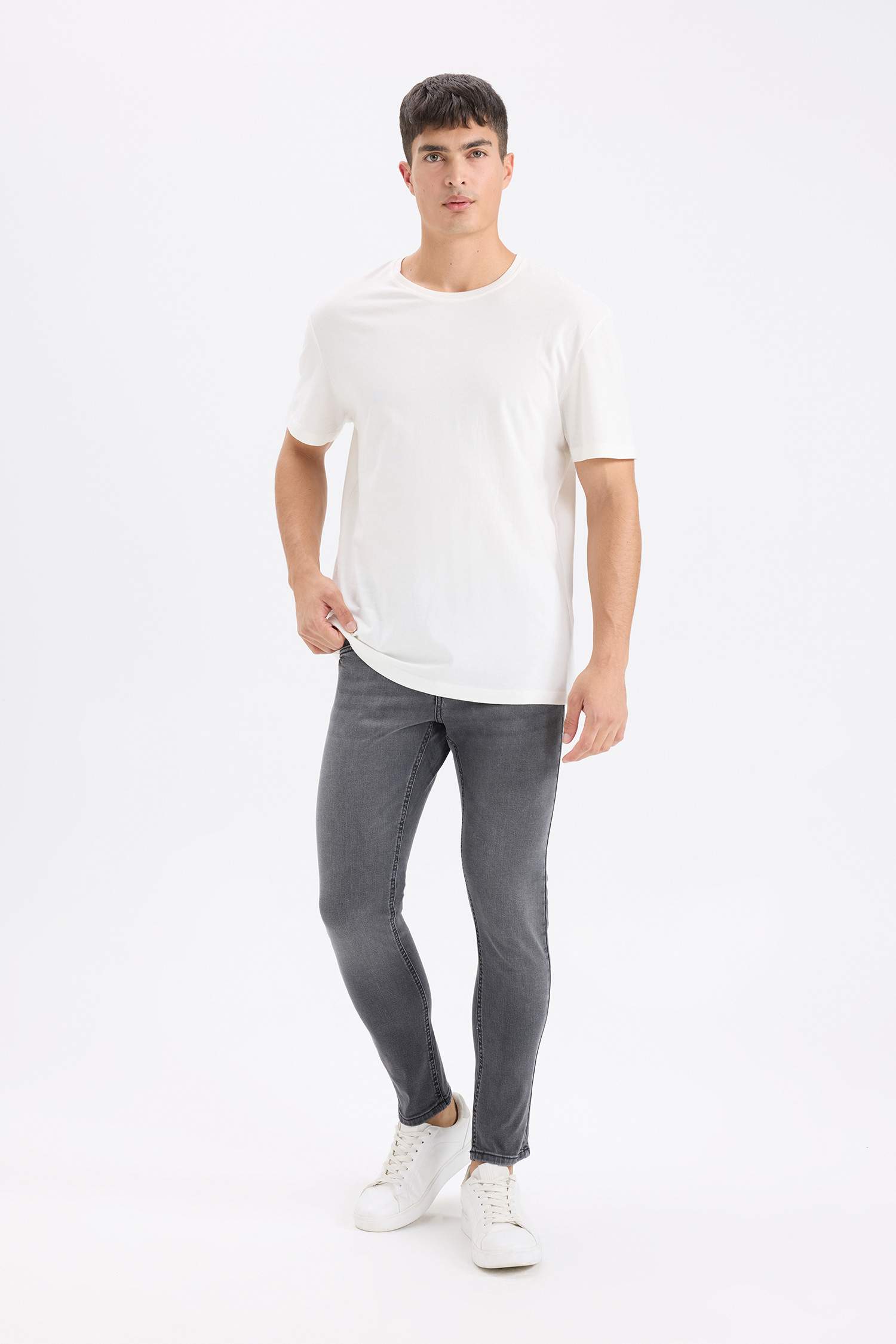 Skinny Comfort Fit Ripped Detailed Skinny Leg Jeans