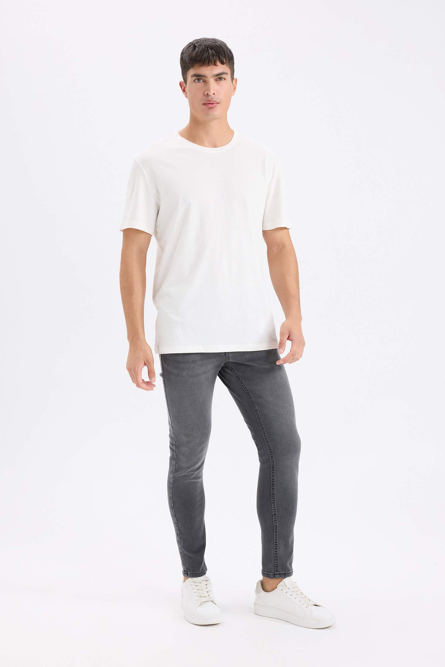 Skinny Comfort Fit Ripped Detailed Skinny Leg Jeans