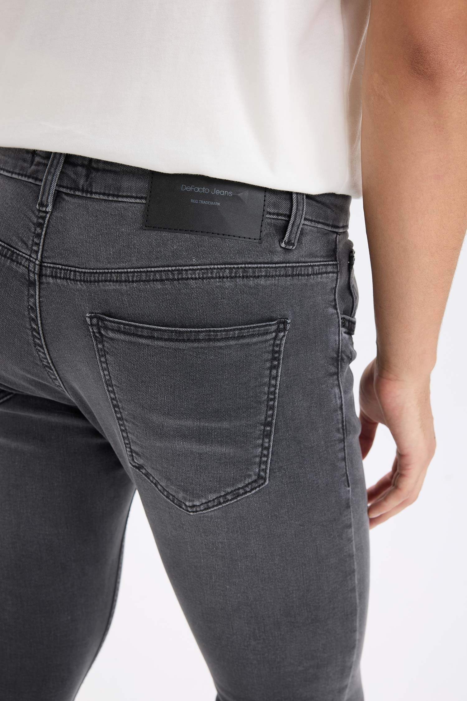 Skinny Comfort Fit Ripped Detailed Skinny Leg Jeans