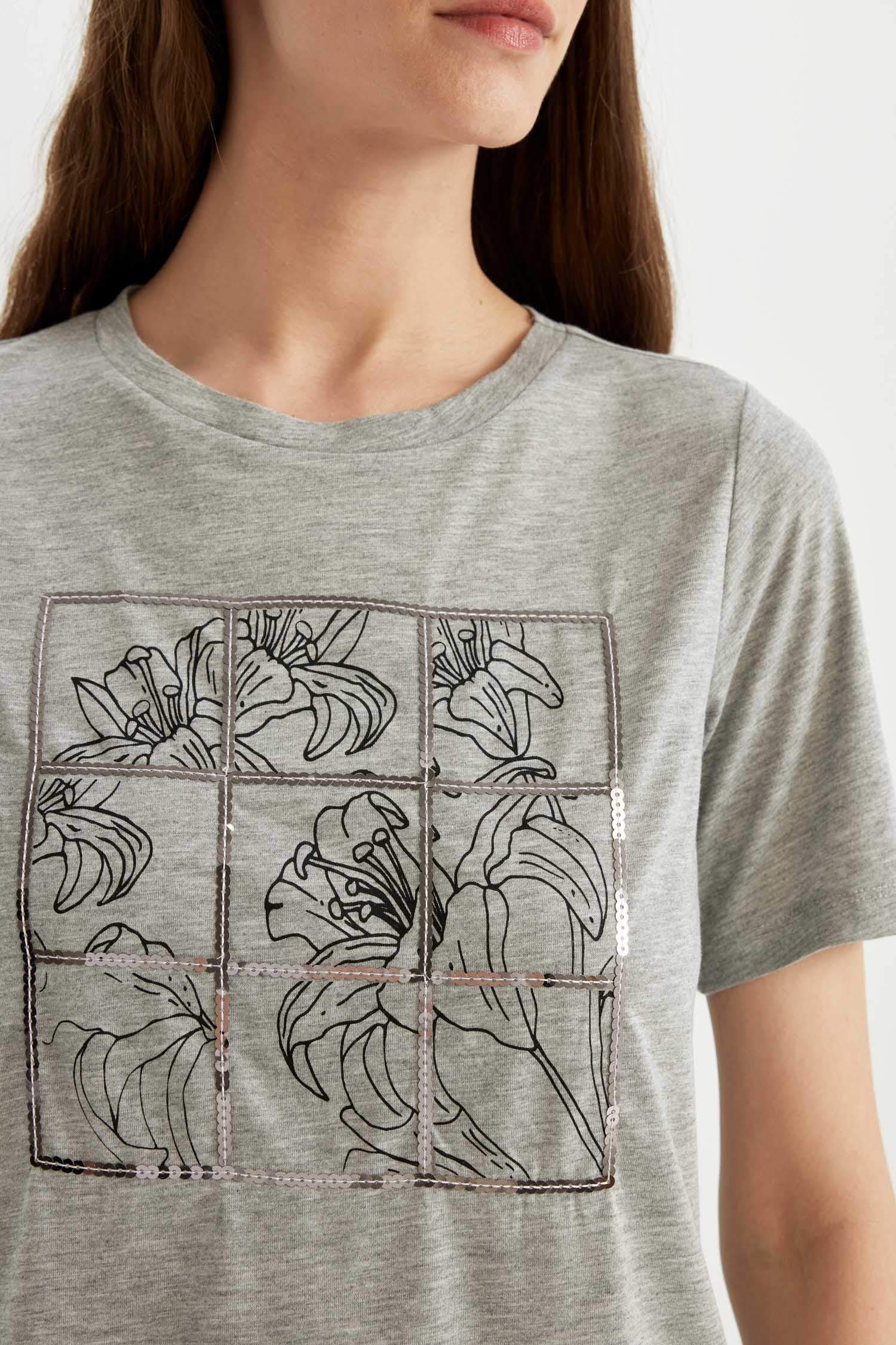 Regular Fit Crew Neck Printed Short Sleeve T-Shirt