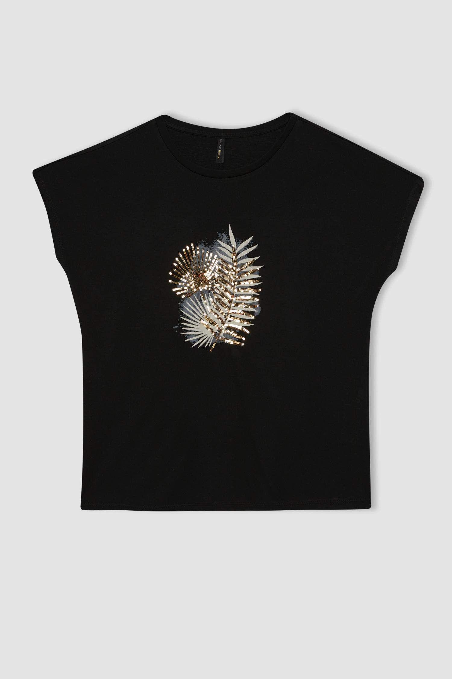 Regular Fit Crew Neck Short Sleeve T-Shirt