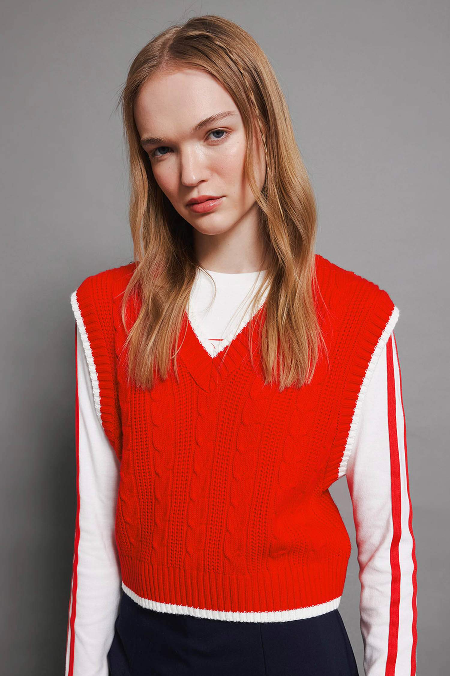 Slim Fit V-Neck Knitwear Vest