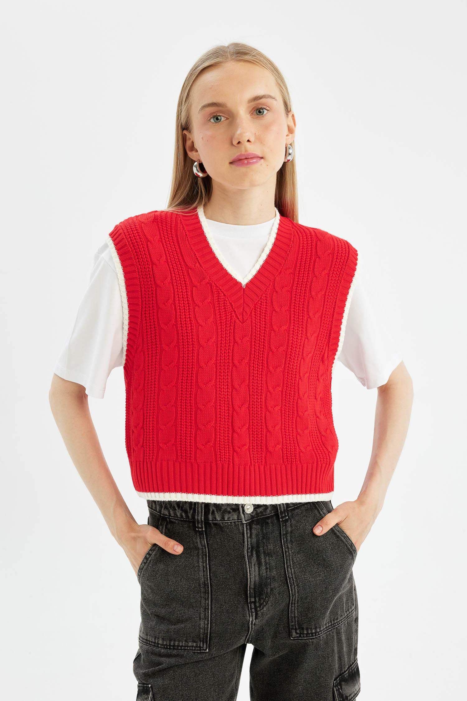 Slim Fit V-Neck Knitwear Vest