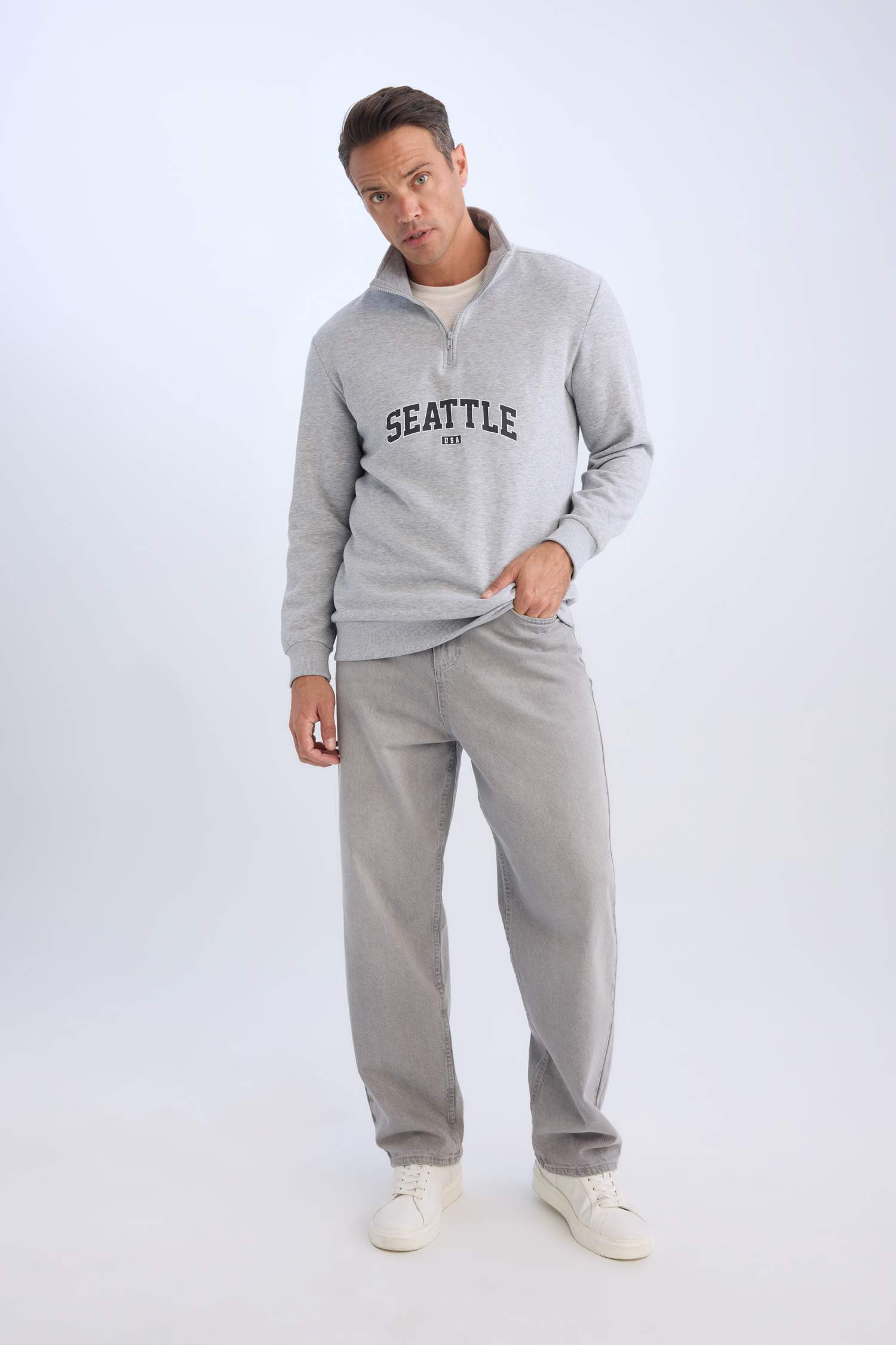 Relax Fit Fermuarlı Dik Yaka Baskılı Kalın Sweatshirt