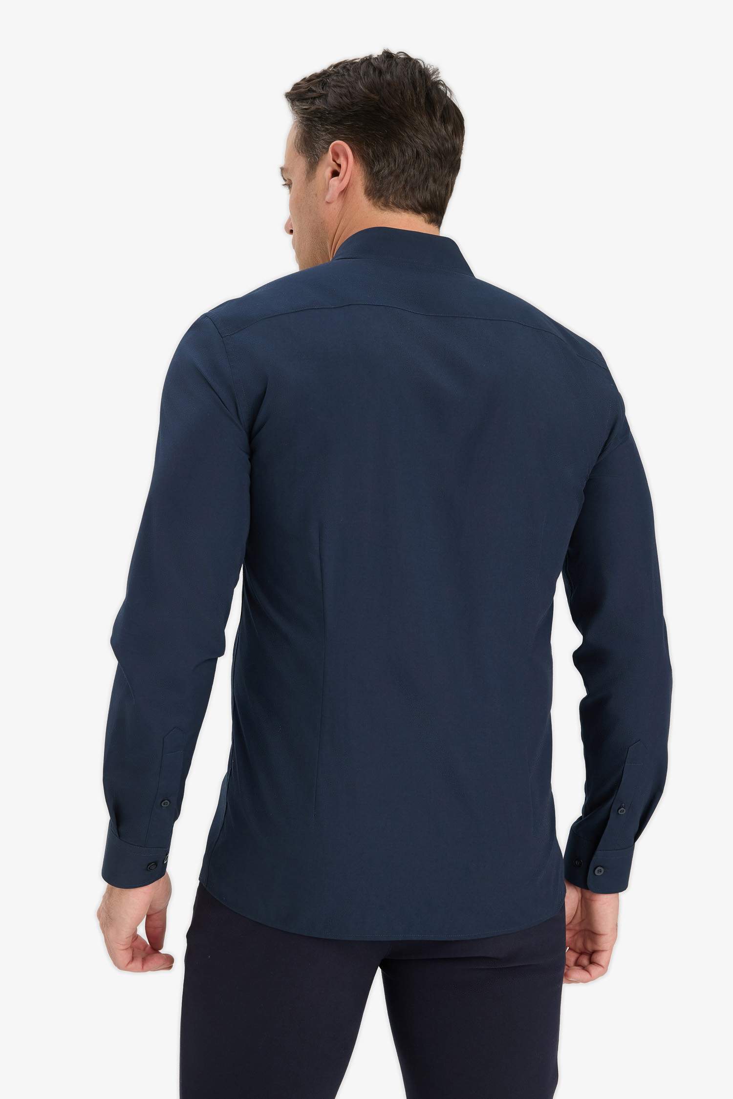 Рубашка slim fit с длинными узкими рукавами и поло-воротником из поплина