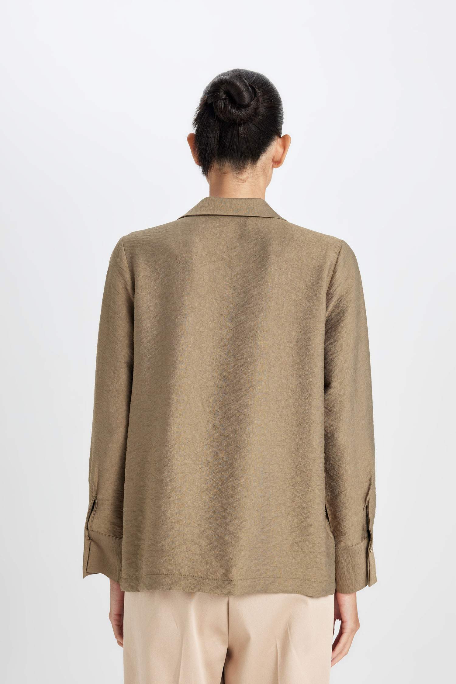 Oversize Geniş Kalıp Basic Düz Çift Cepli Uzun Kollu Viskon Gömlek