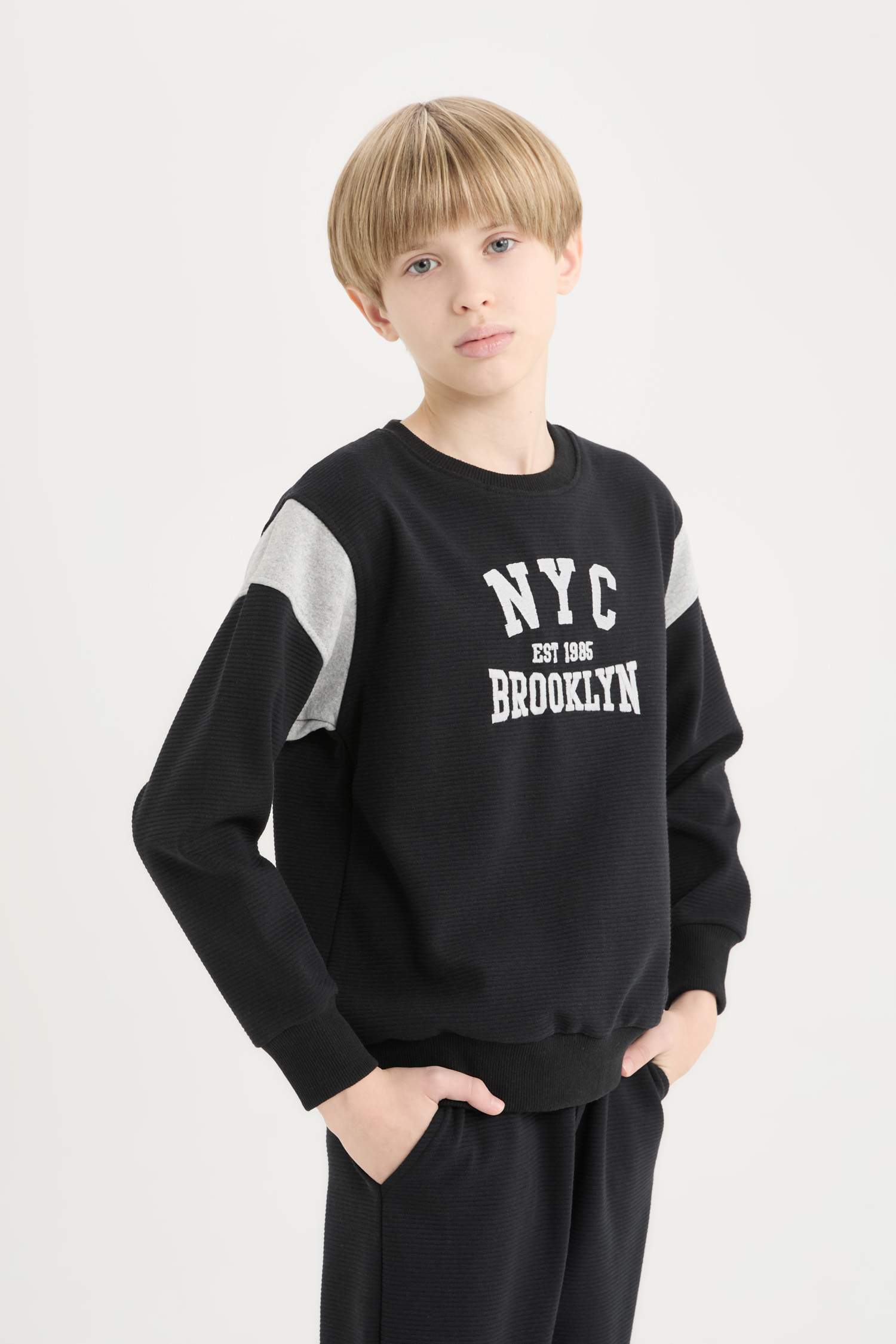 Erkek Çocuk 2'li Takım Baskılı Sweatshirt Eşofman Altı