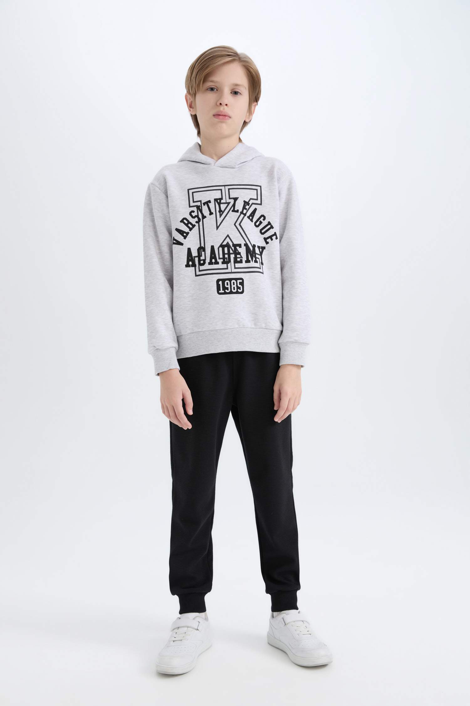 Erkek Çocuk 2'li Takım Kapüşonlu Baskılı Sweatshirt Beli Lastikli Eşofman Altı