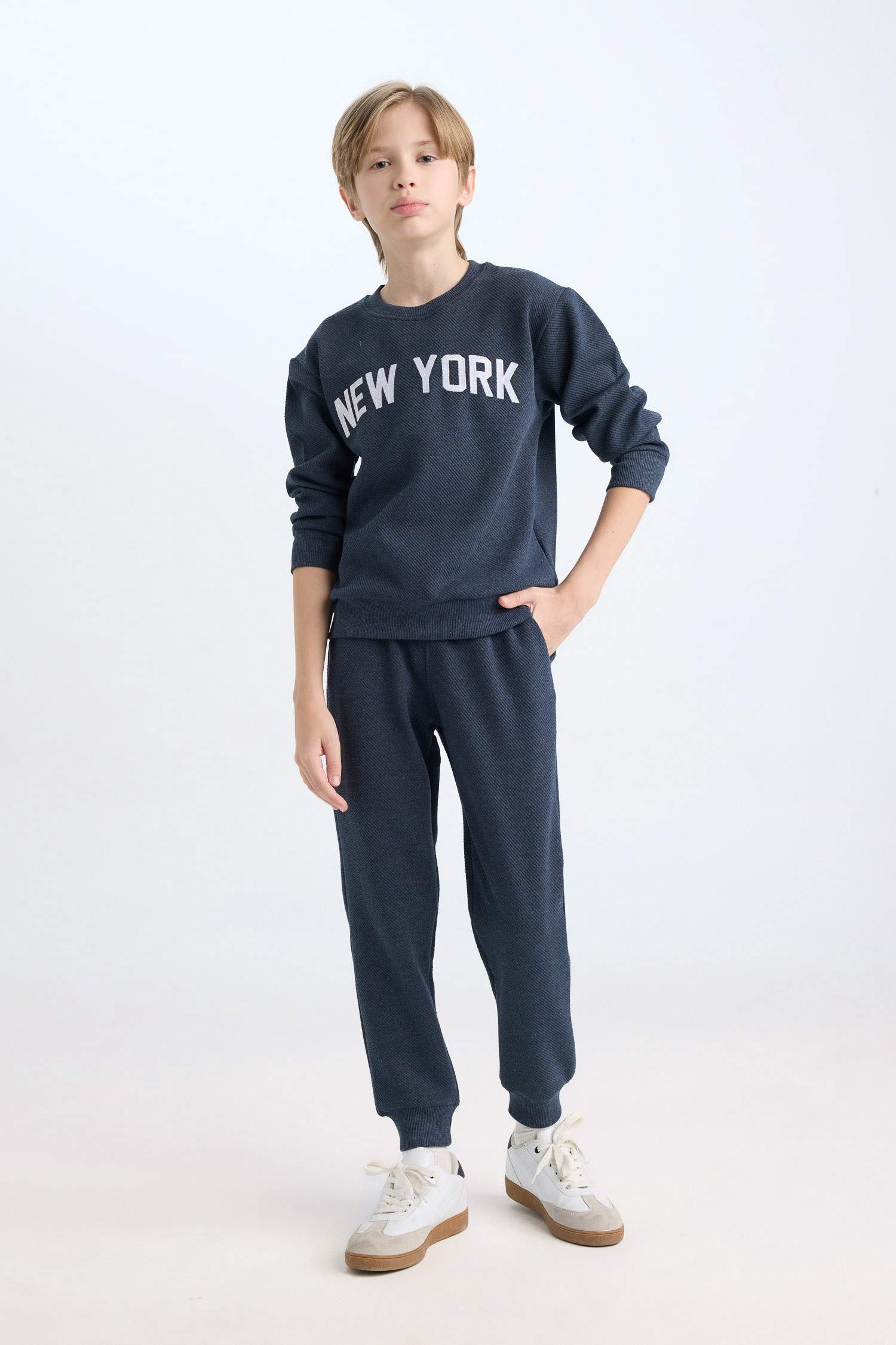 Erkek Çocuk 2'li Takım Baskılı Sweatshirt Beli Lastikli Eşofman Altı