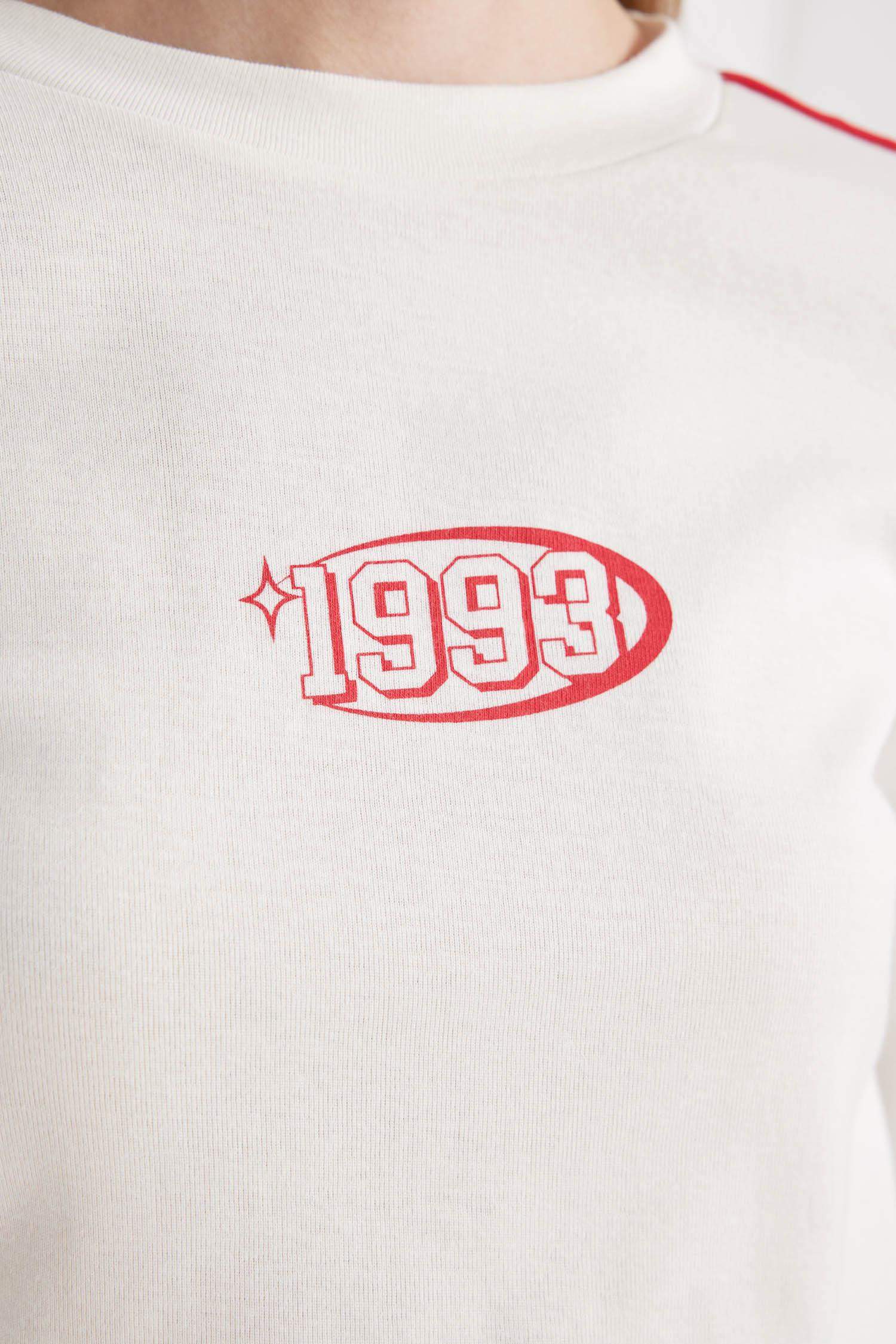 Fitted Vücuda Oturan Bisiklet Yaka Baskılı Ribana Uzun Kollu Tişört