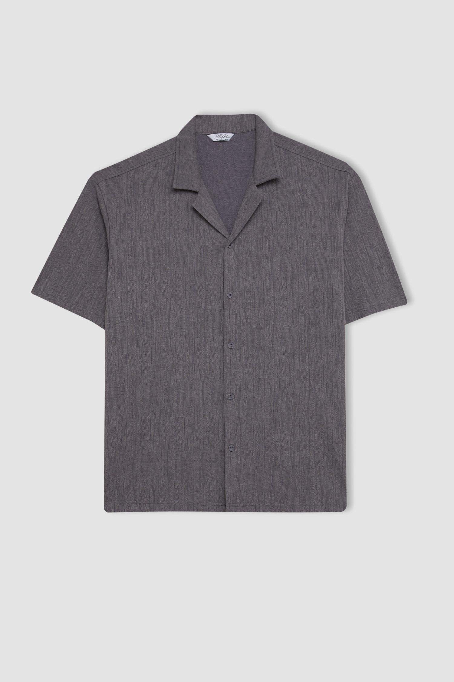 Regular Fit Resort Collar Short Sleeve Shirt