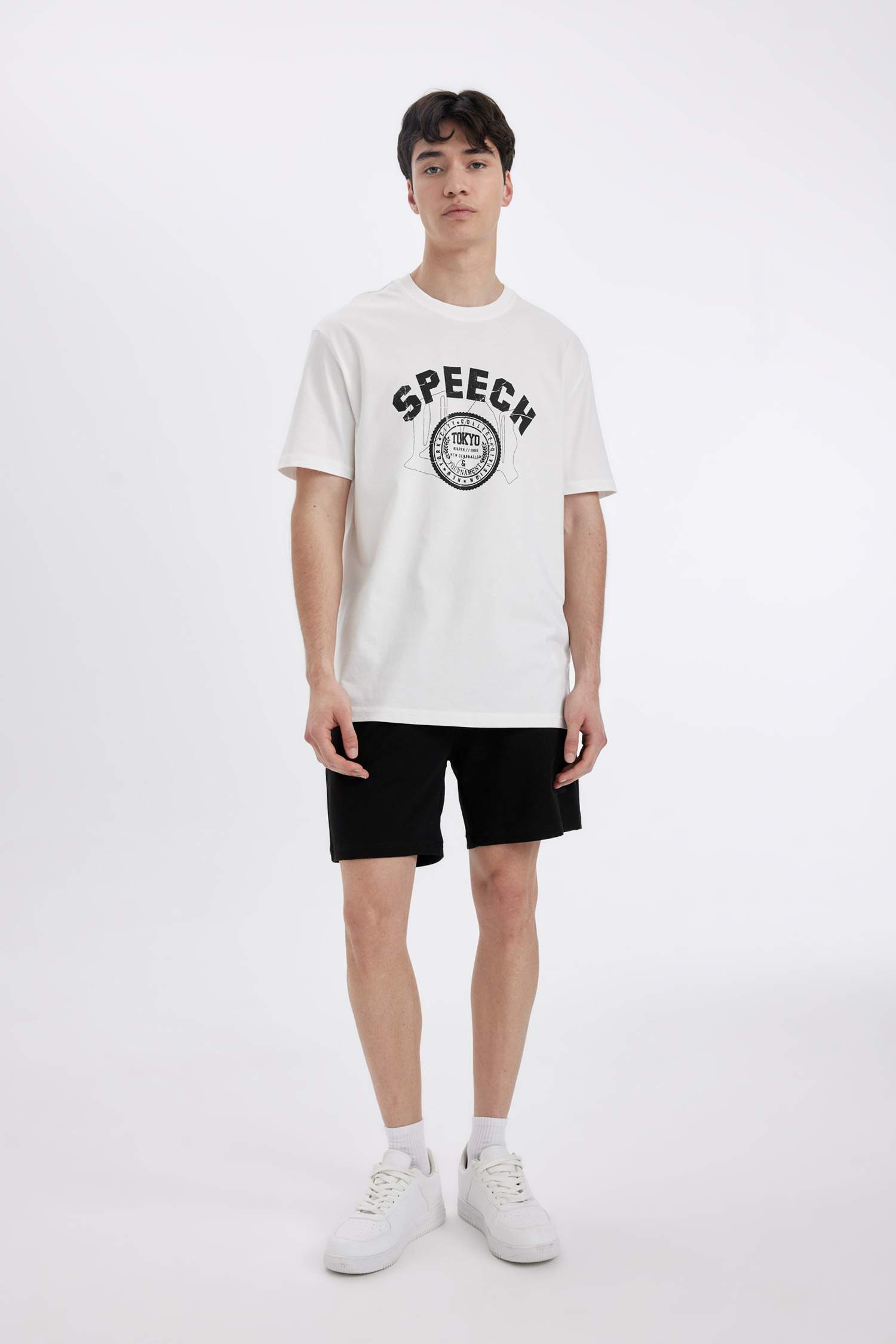 Regular Fit Crew Neck Printed Short Sleeve T-Shirt