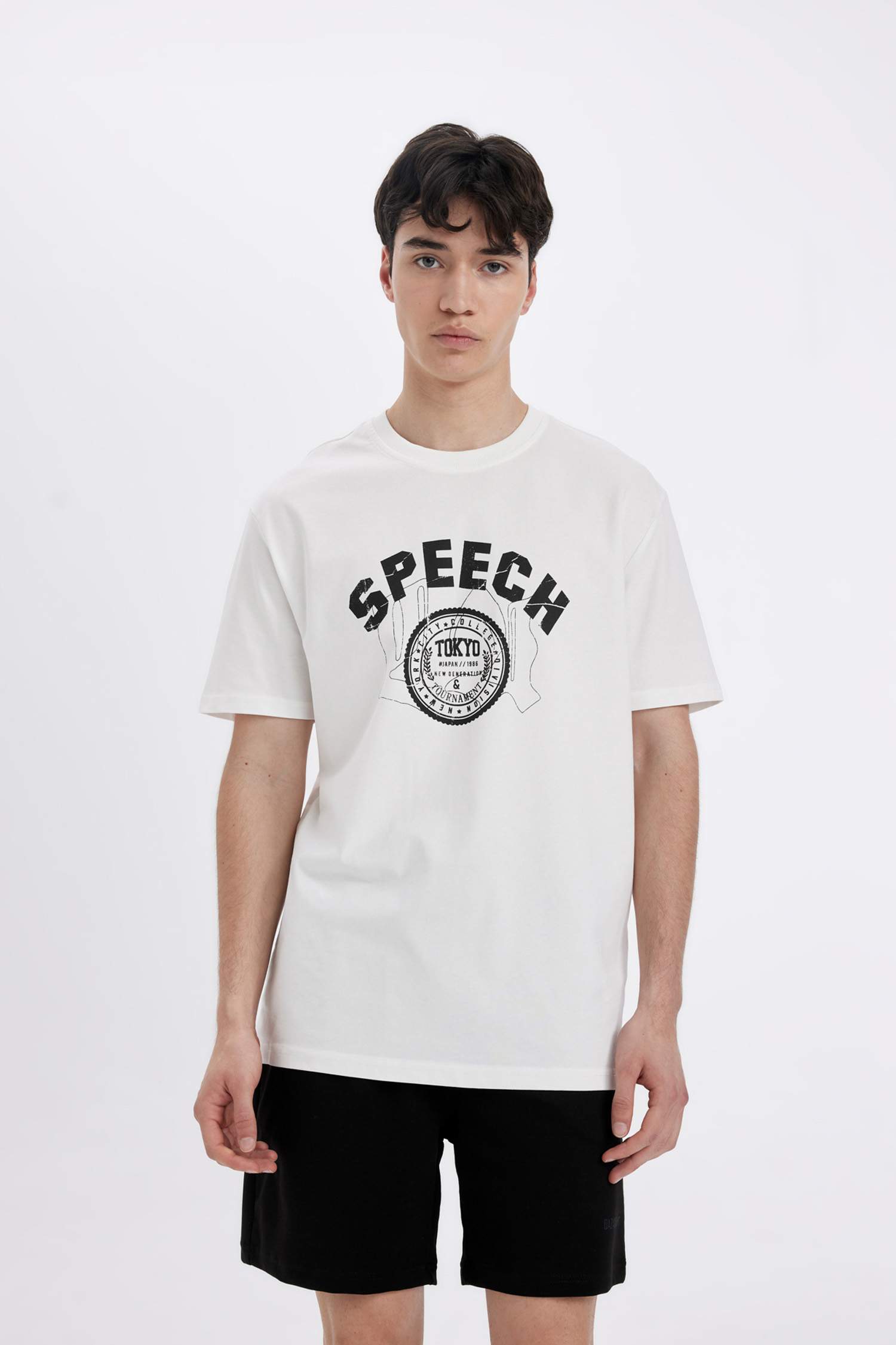 Regular Fit Crew Neck Printed Short Sleeve T-Shirt