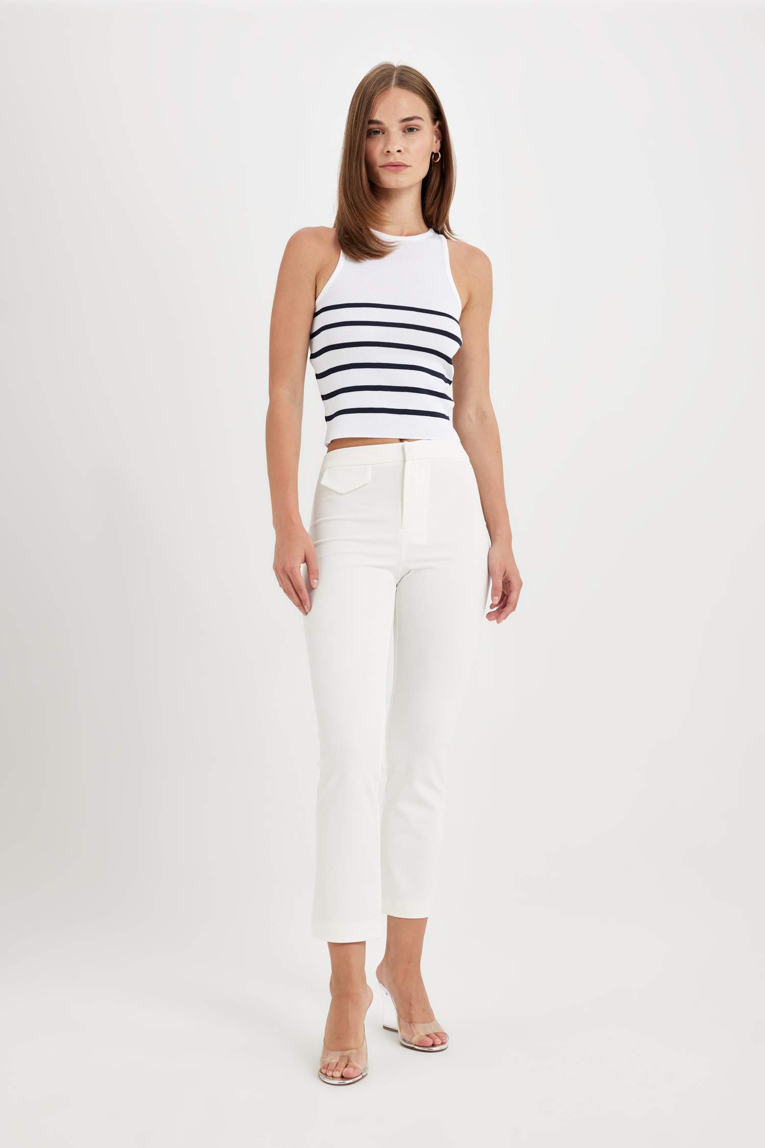 Flare Fit Süs Cepli Yüksek Bel Pantolon